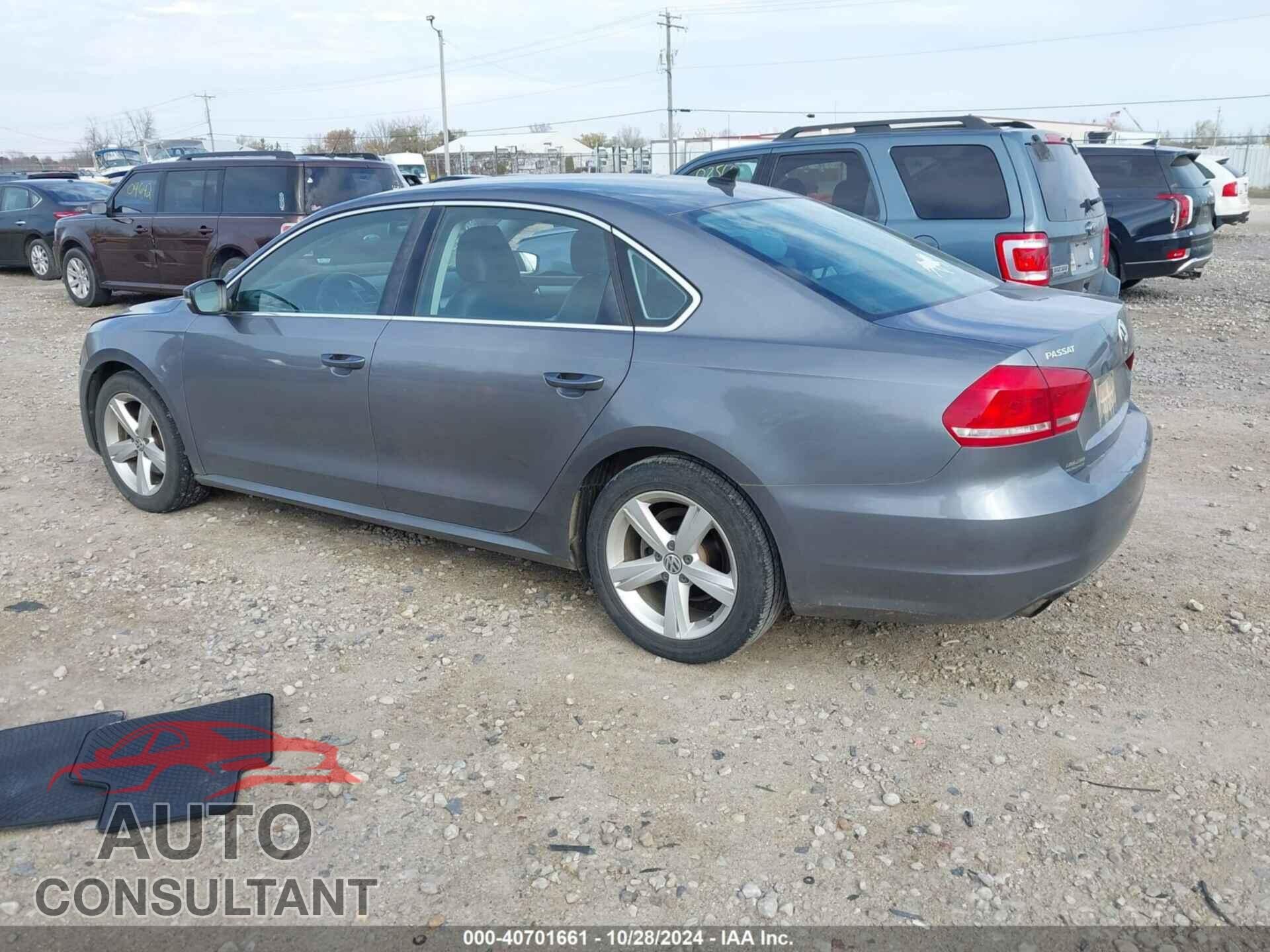 VOLKSWAGEN PASSAT 2015 - 1VWAT7A35FC088139