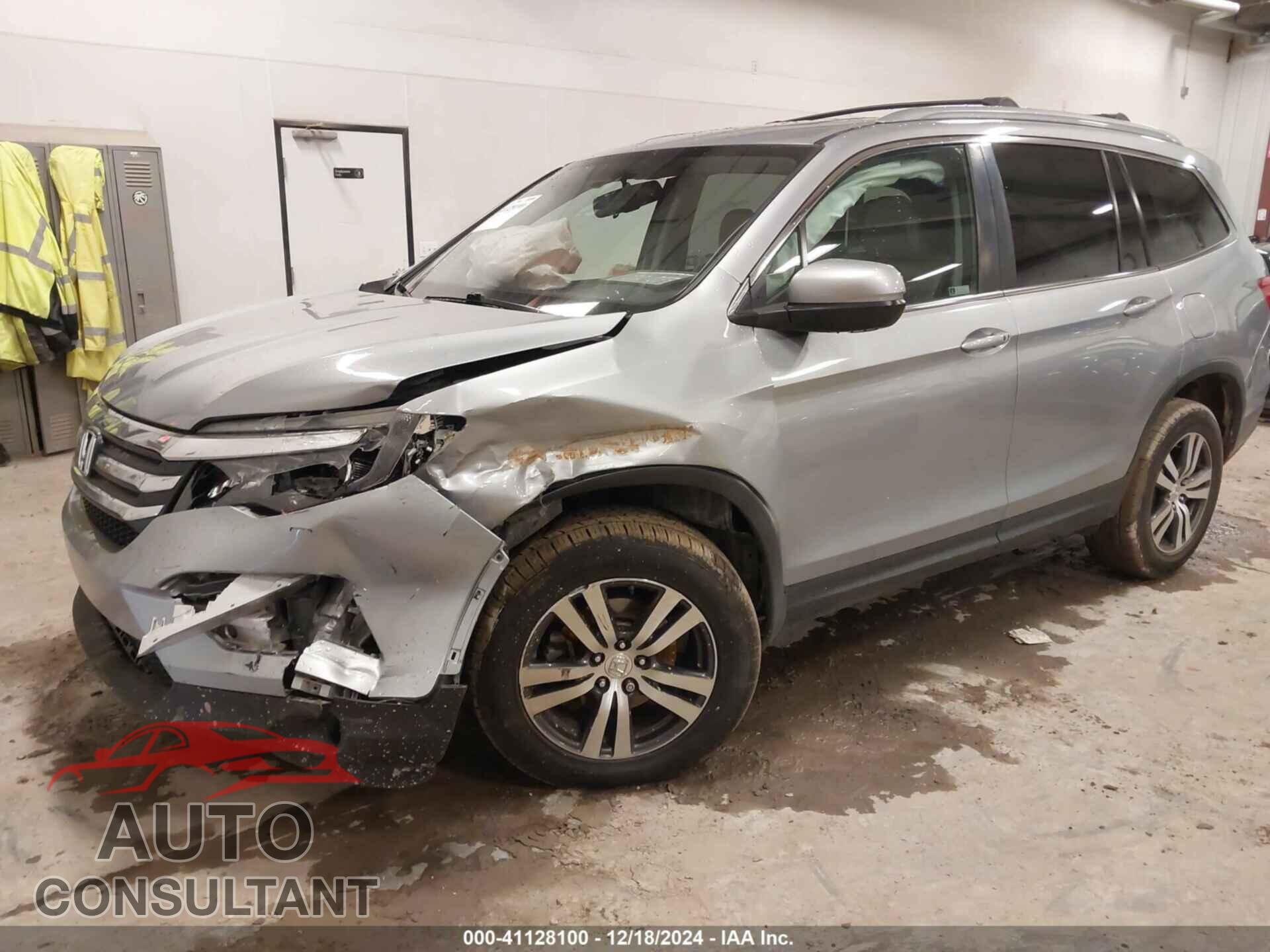 HONDA PILOT 2017 - 5FNYF6H5XHB100978