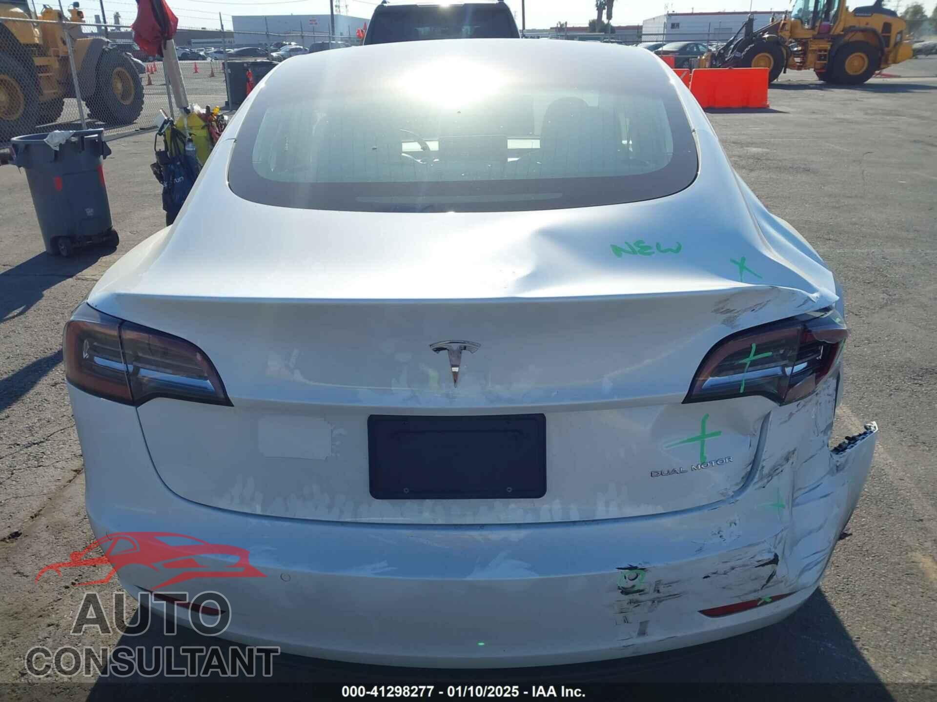 TESLA MODEL 3 2019 - 5YJ3E1EB0KF494721