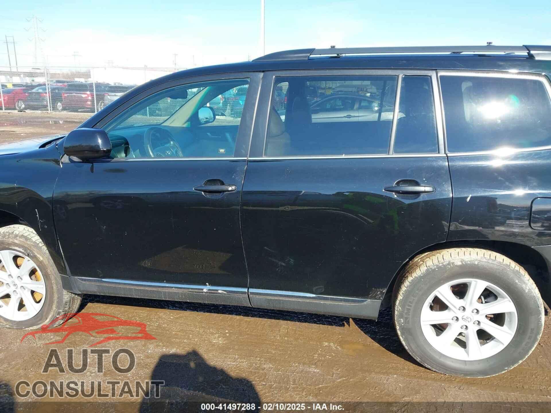 TOYOTA HIGHLANDER 2013 - 5TDBK3EH8DS227166