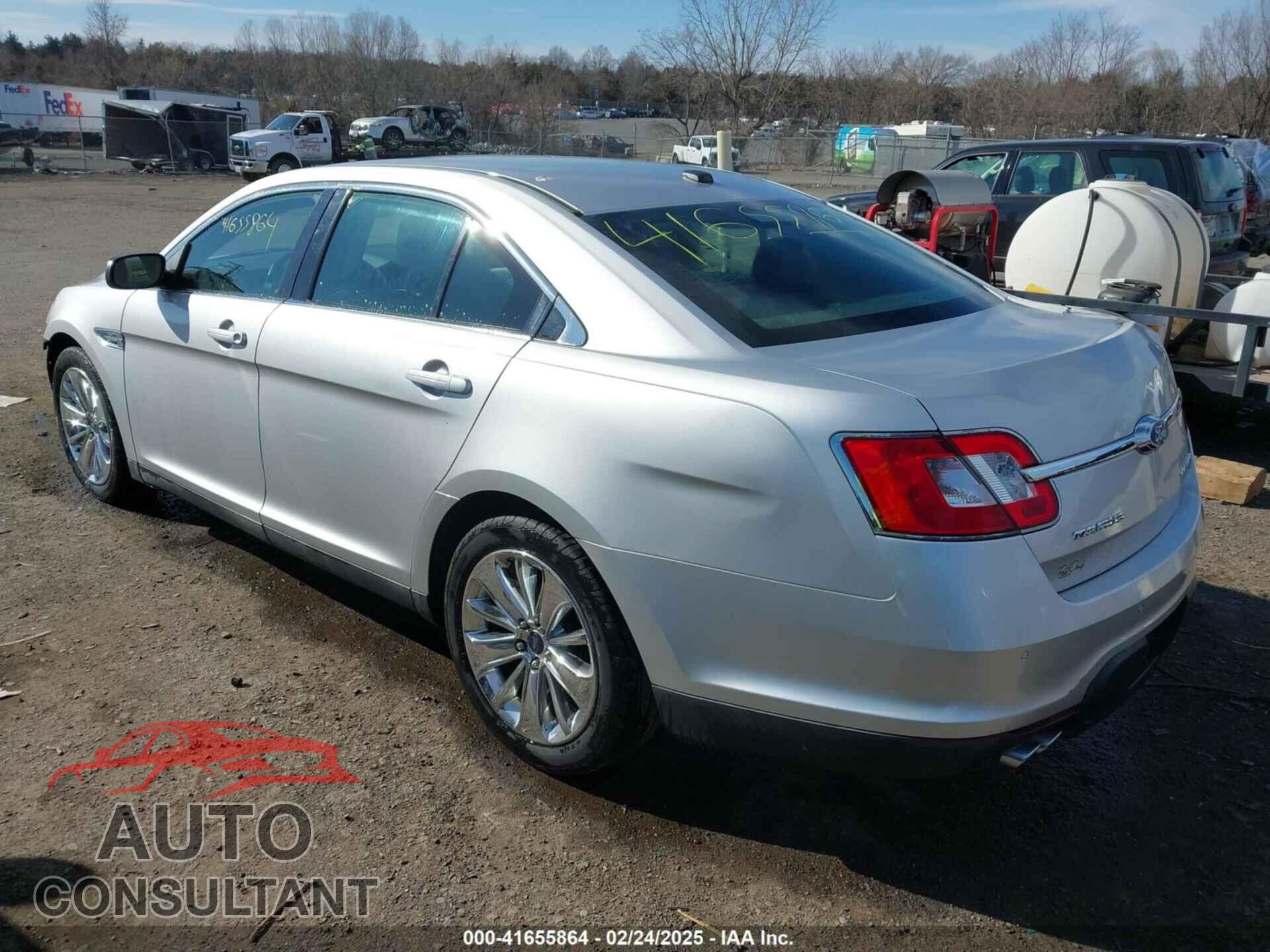 FORD TAURUS 2011 - 1FAHP2FW6BG141967