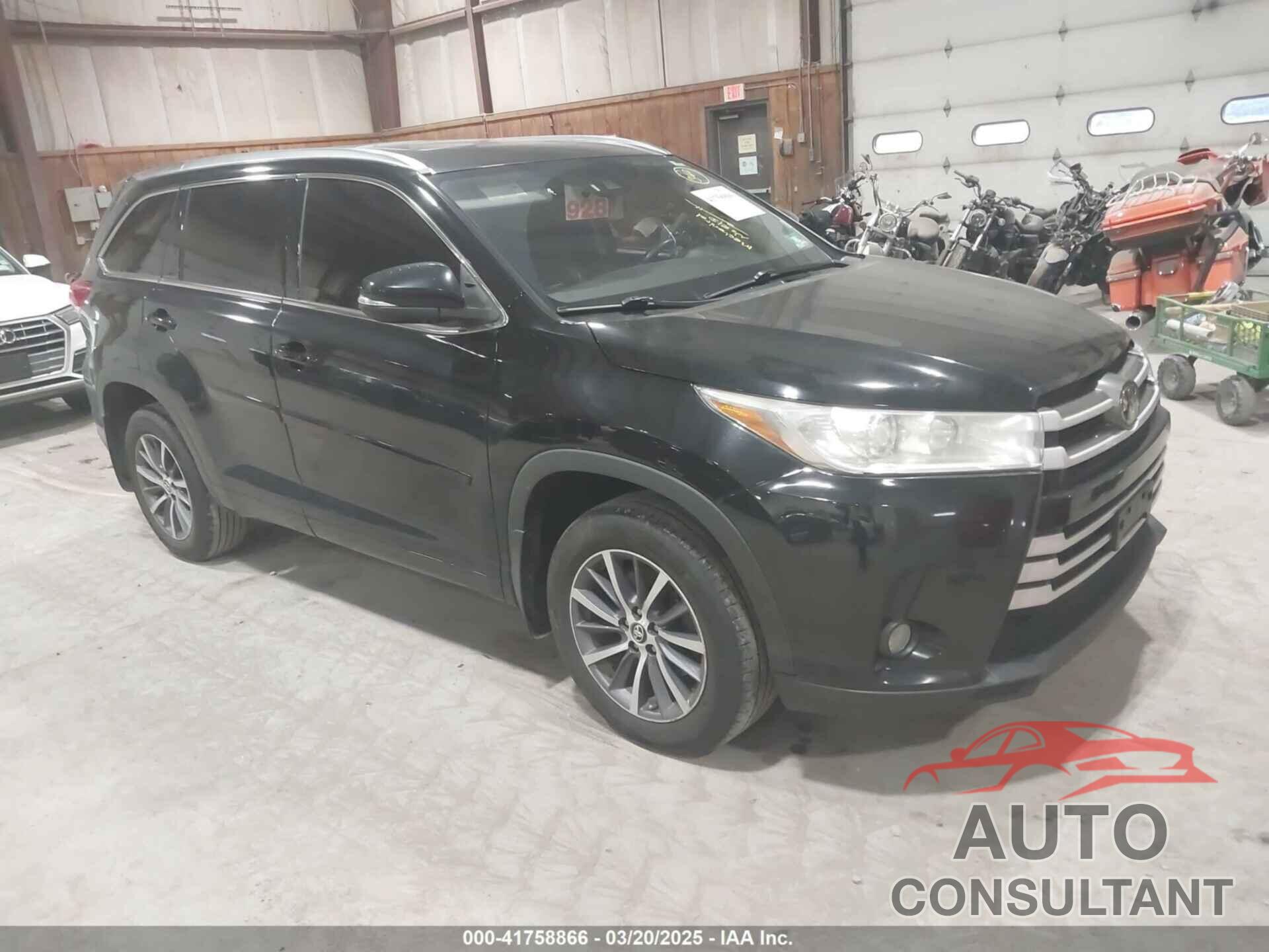 TOYOTA HIGHLANDER 2018 - 5TDJZRFH2JS802446