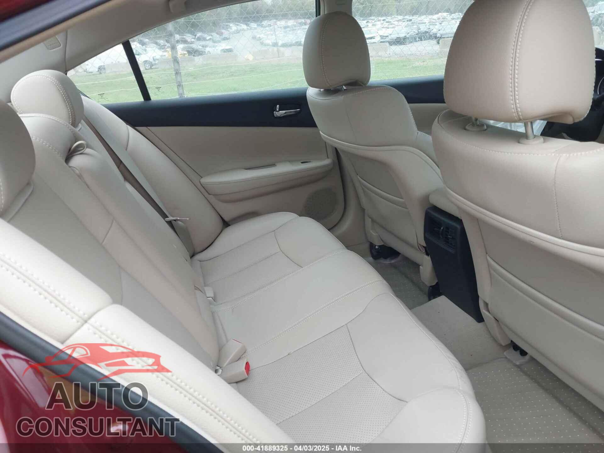 NISSAN MAXIMA 2013 - 1N4AA5AP4DC841632