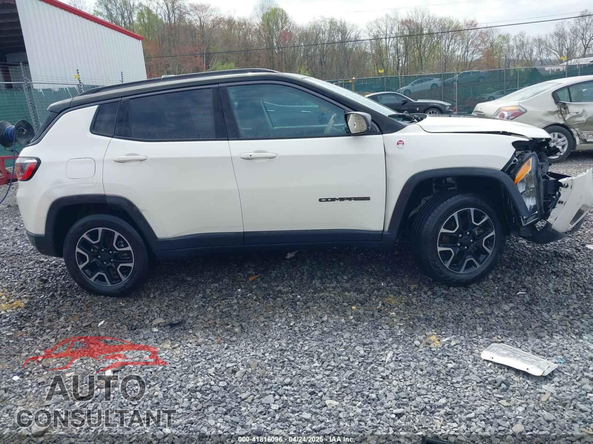 JEEP COMPASS 2019 - 3C4NJDDB1KT671317