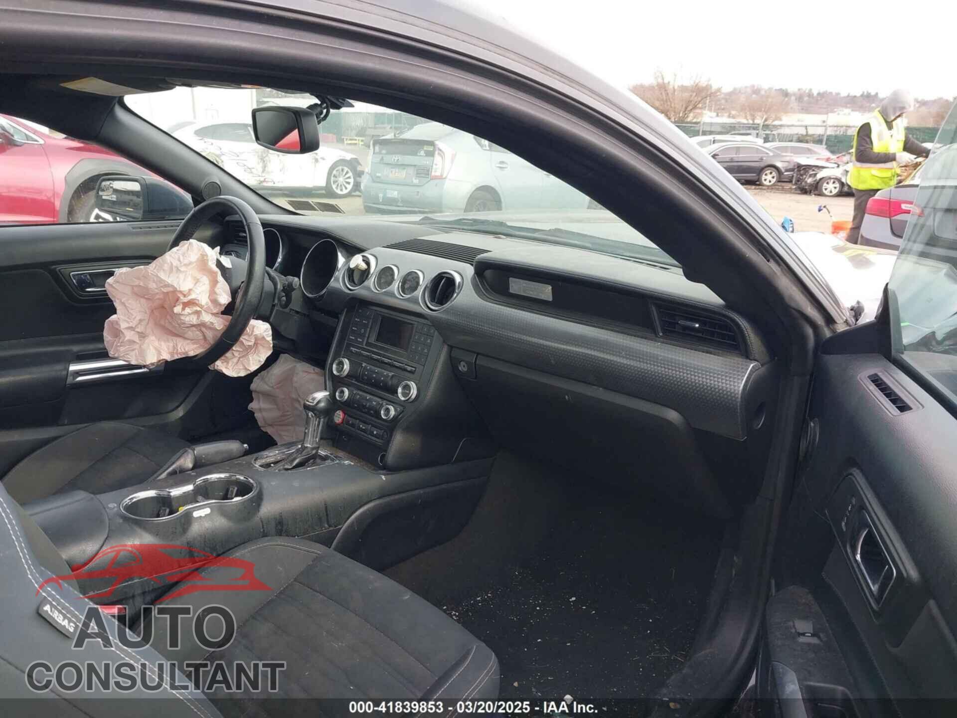 FORD MUSTANG 2016 - 1FA6P8TH9G5244707