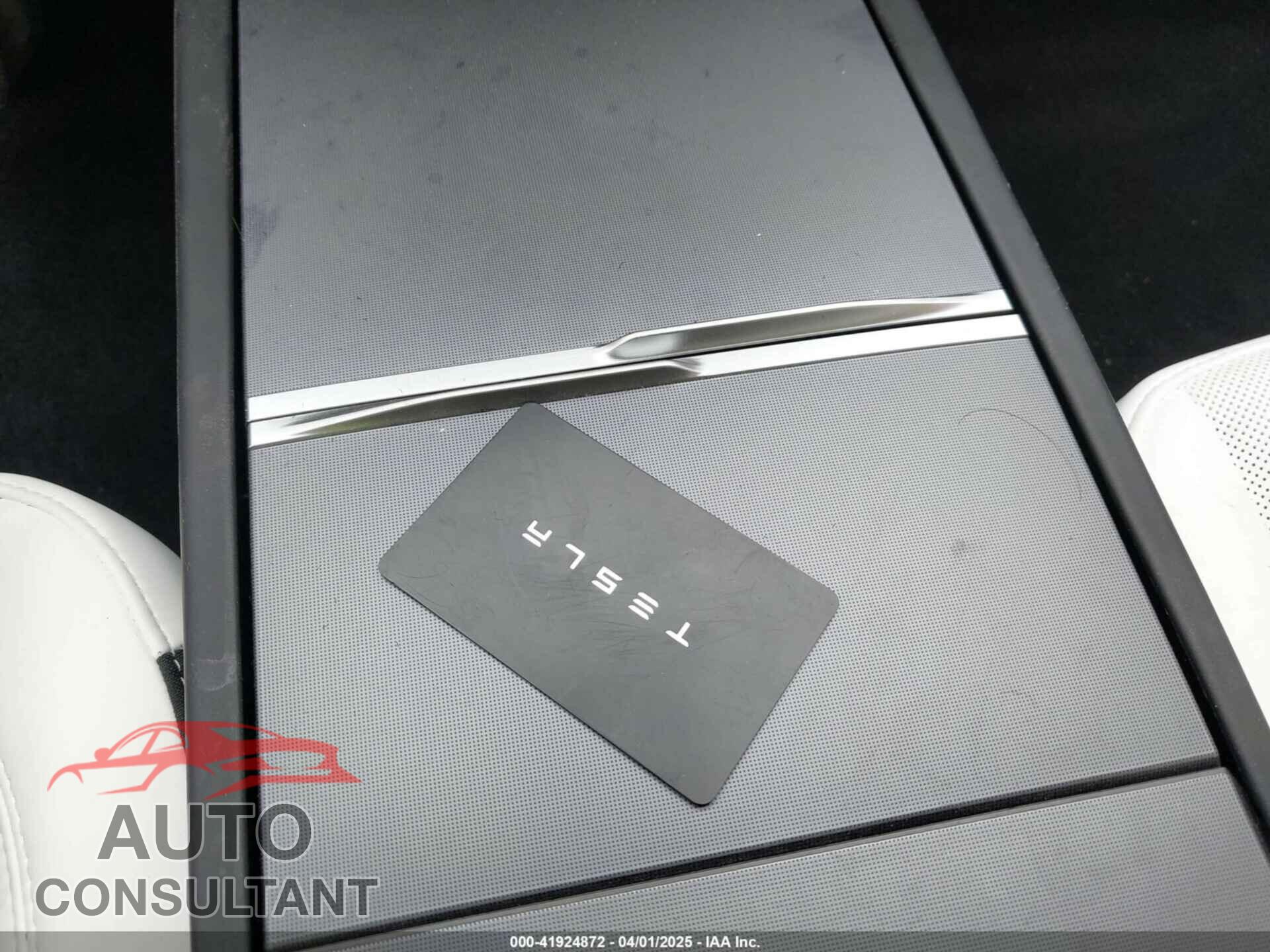 TESLA MODEL 3 2024 - 5YJ3E1EA4RF865607