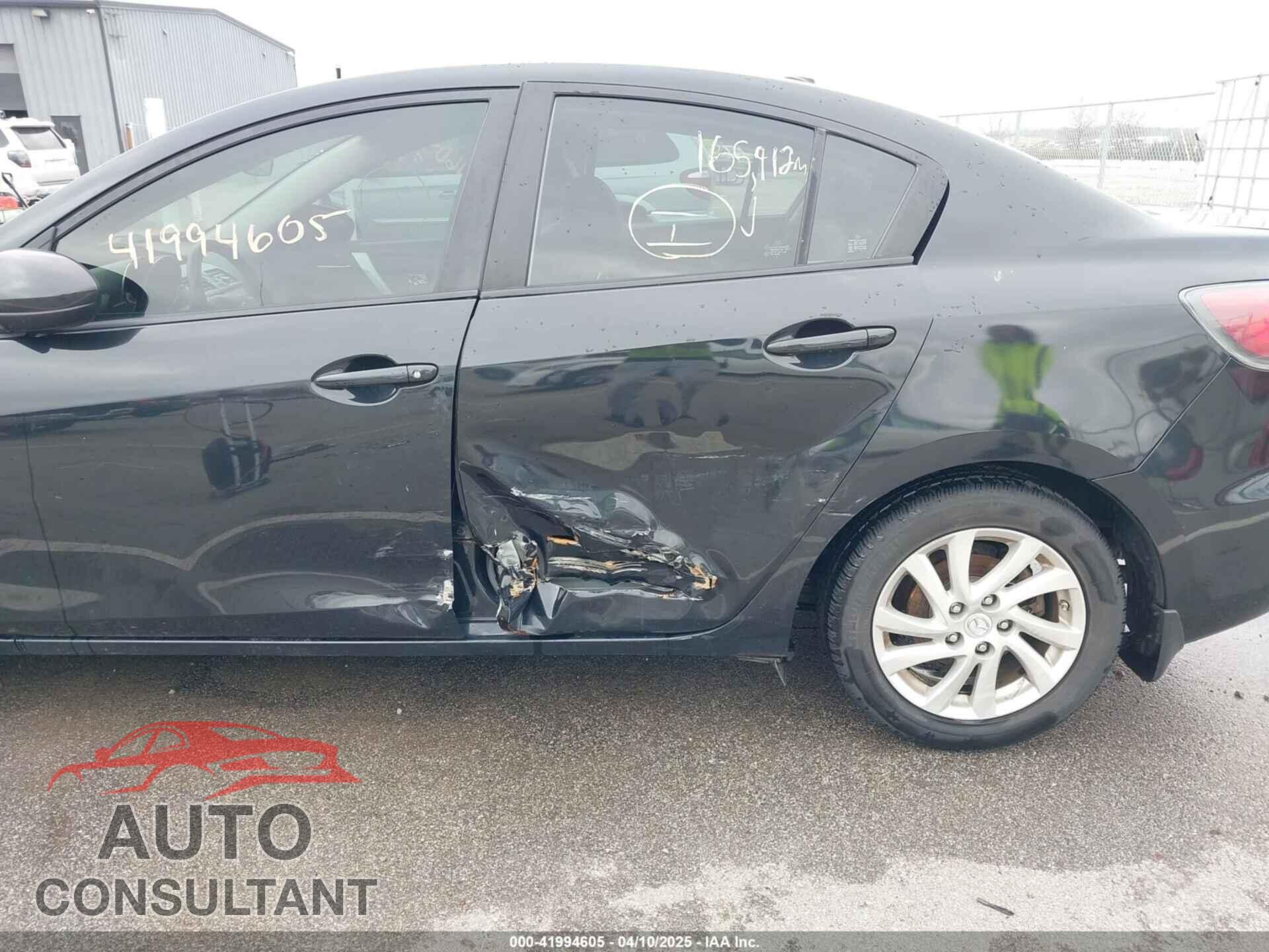 MAZDA MAZDA3 2012 - JM1BL1W70C1657521