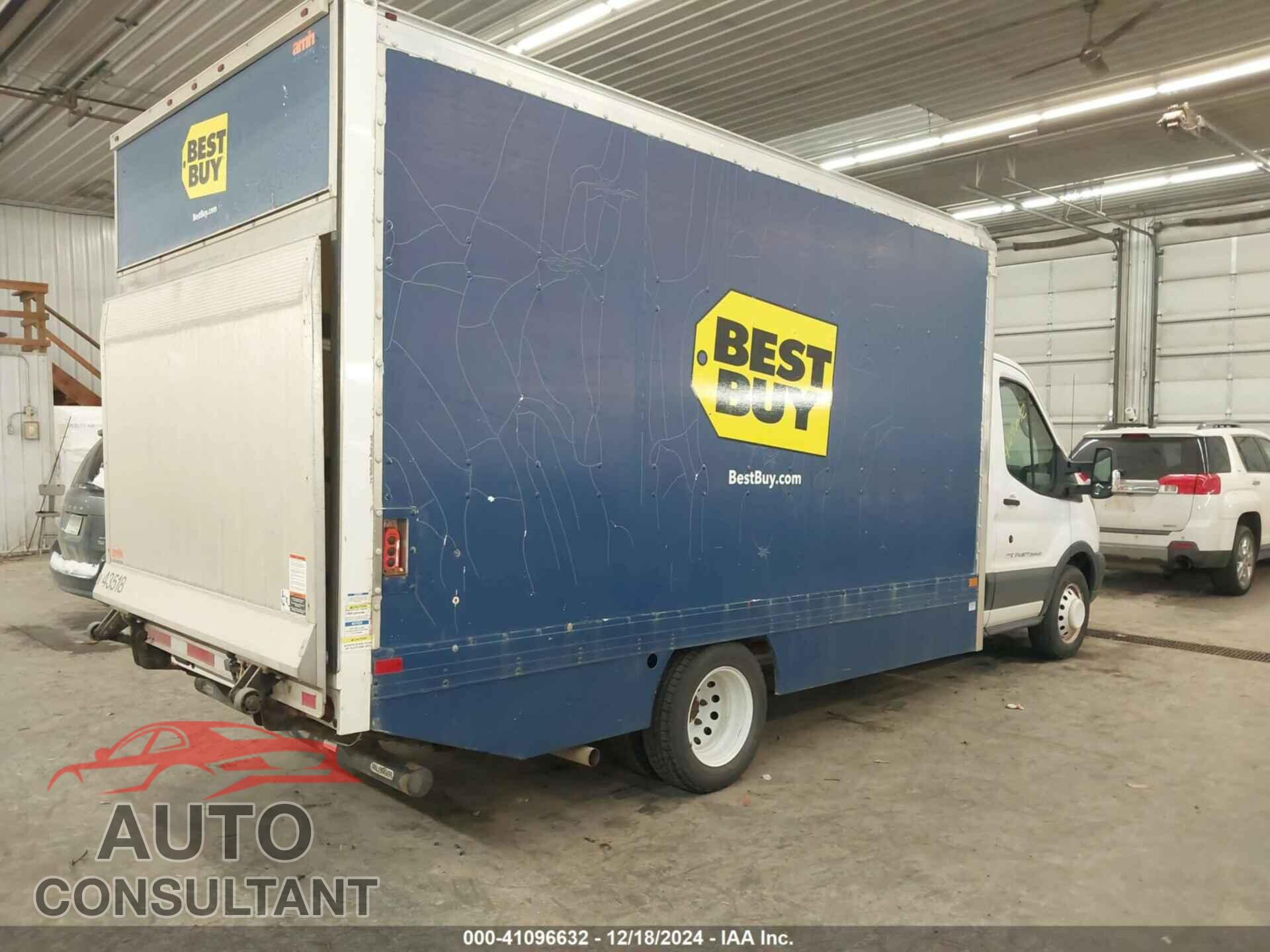FORD TRANSIT-350 CAB 2015 - 1FDBF8ZM2FKB32195