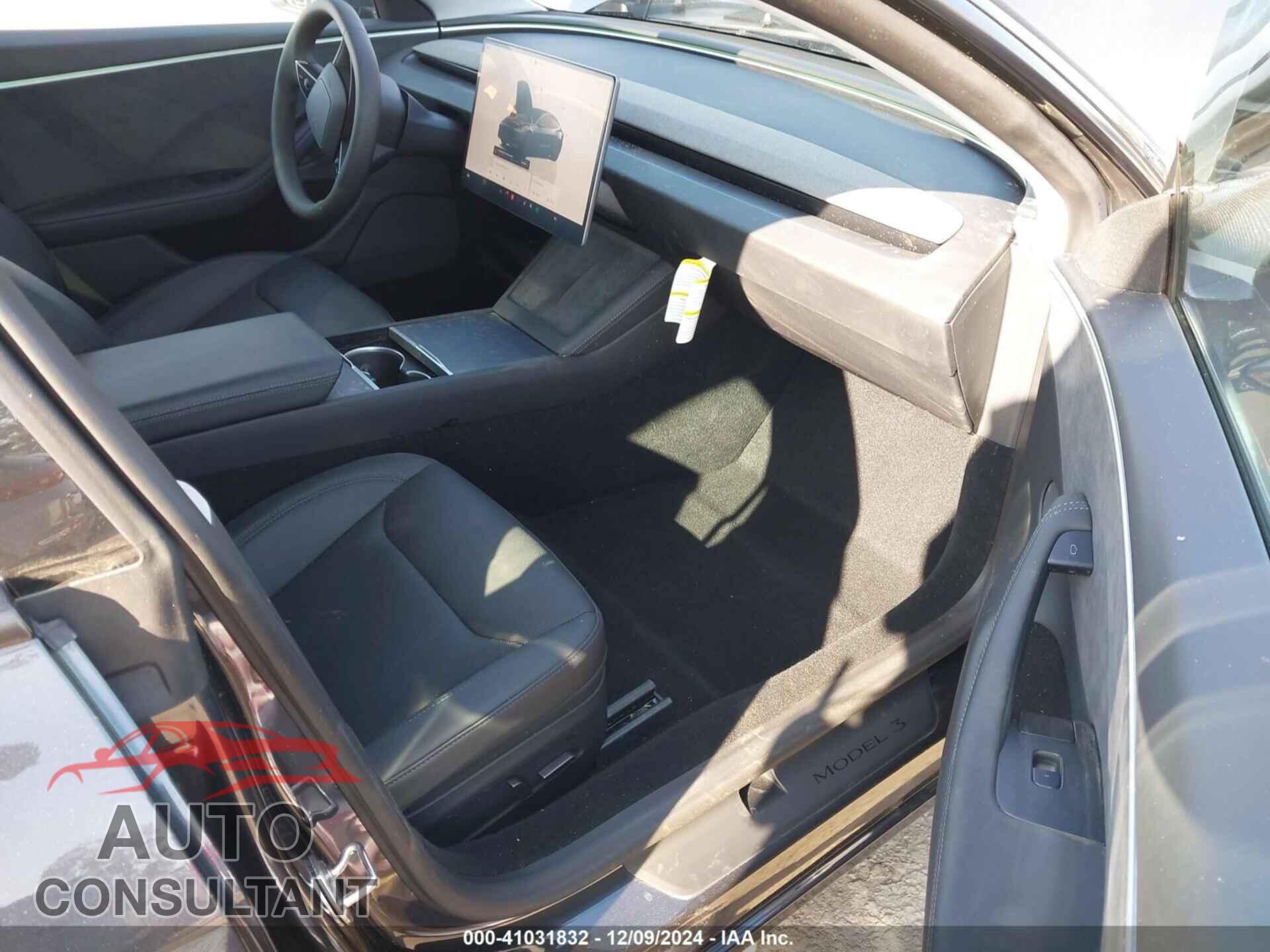 TESLA MODEL 3 2024 - 5YJ3E1EB1RF797016