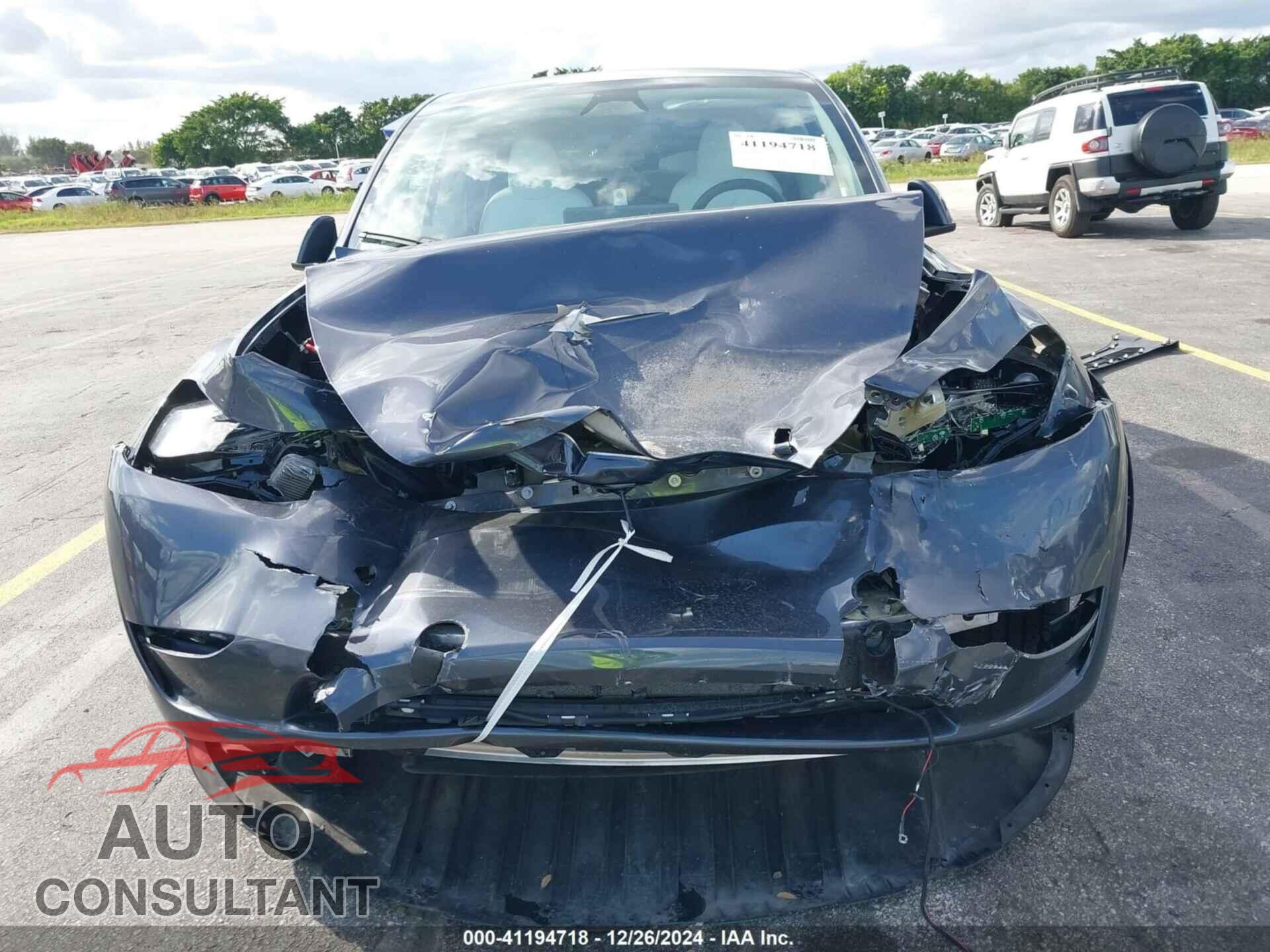 TESLA MODEL Y 2023 - 7SAYGDEF7PF806869