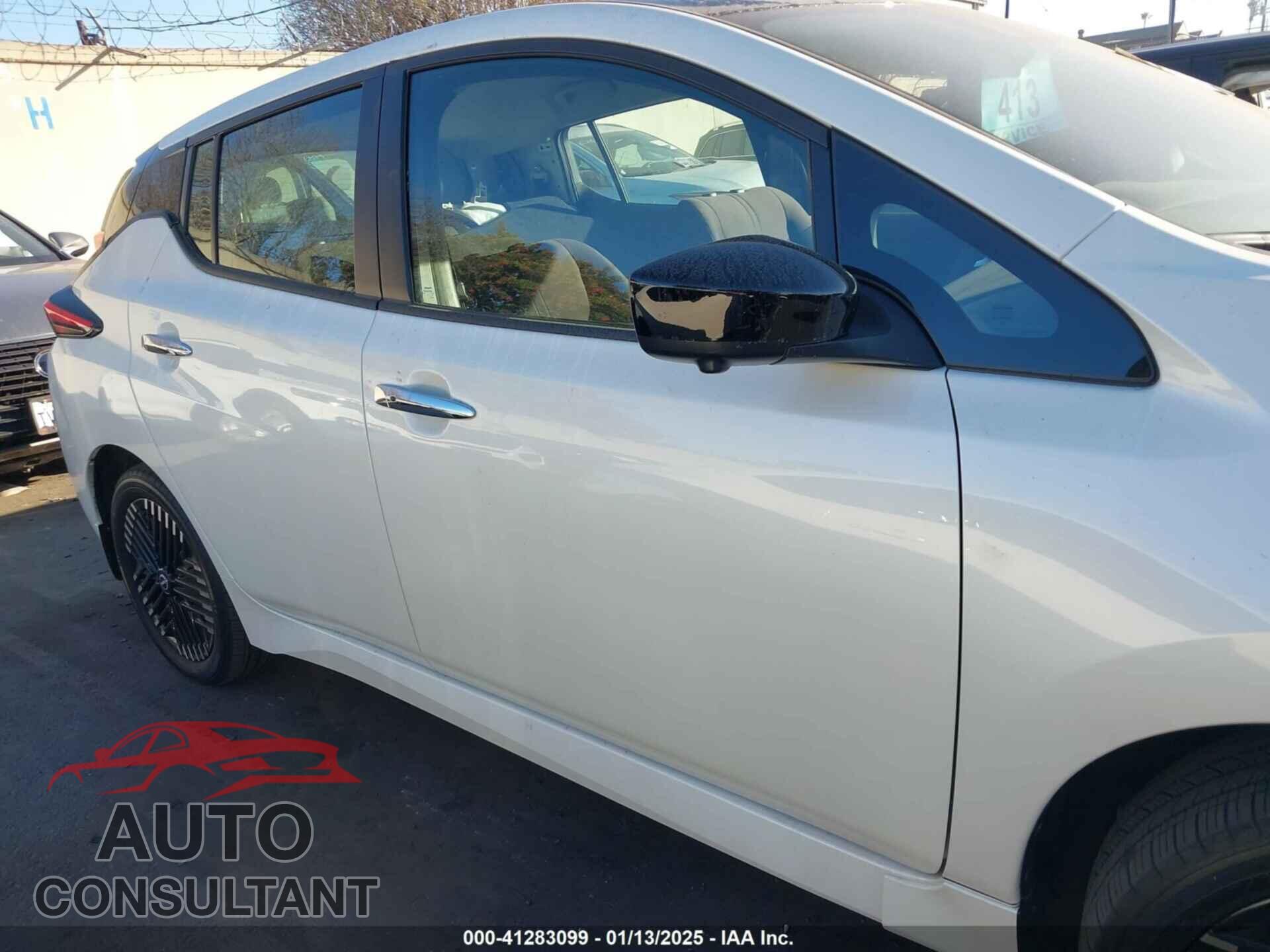 NISSAN LEAF 2023 - 1N4CZ1CV5PC560644