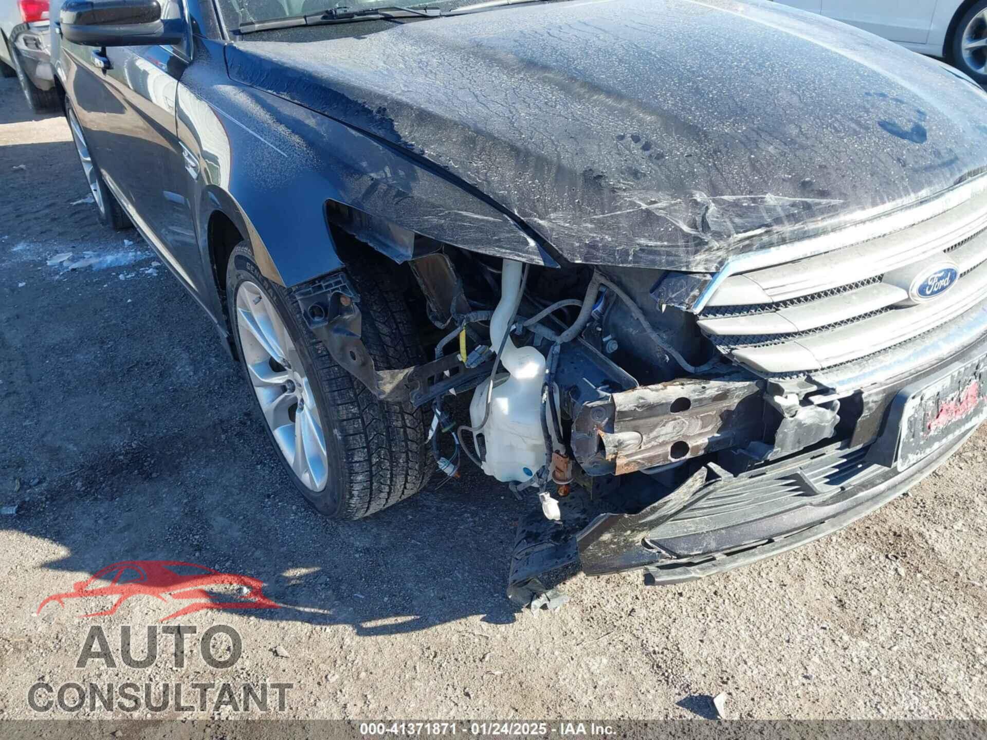 FORD TAURUS 2013 - 1FAHP2E82DG225211