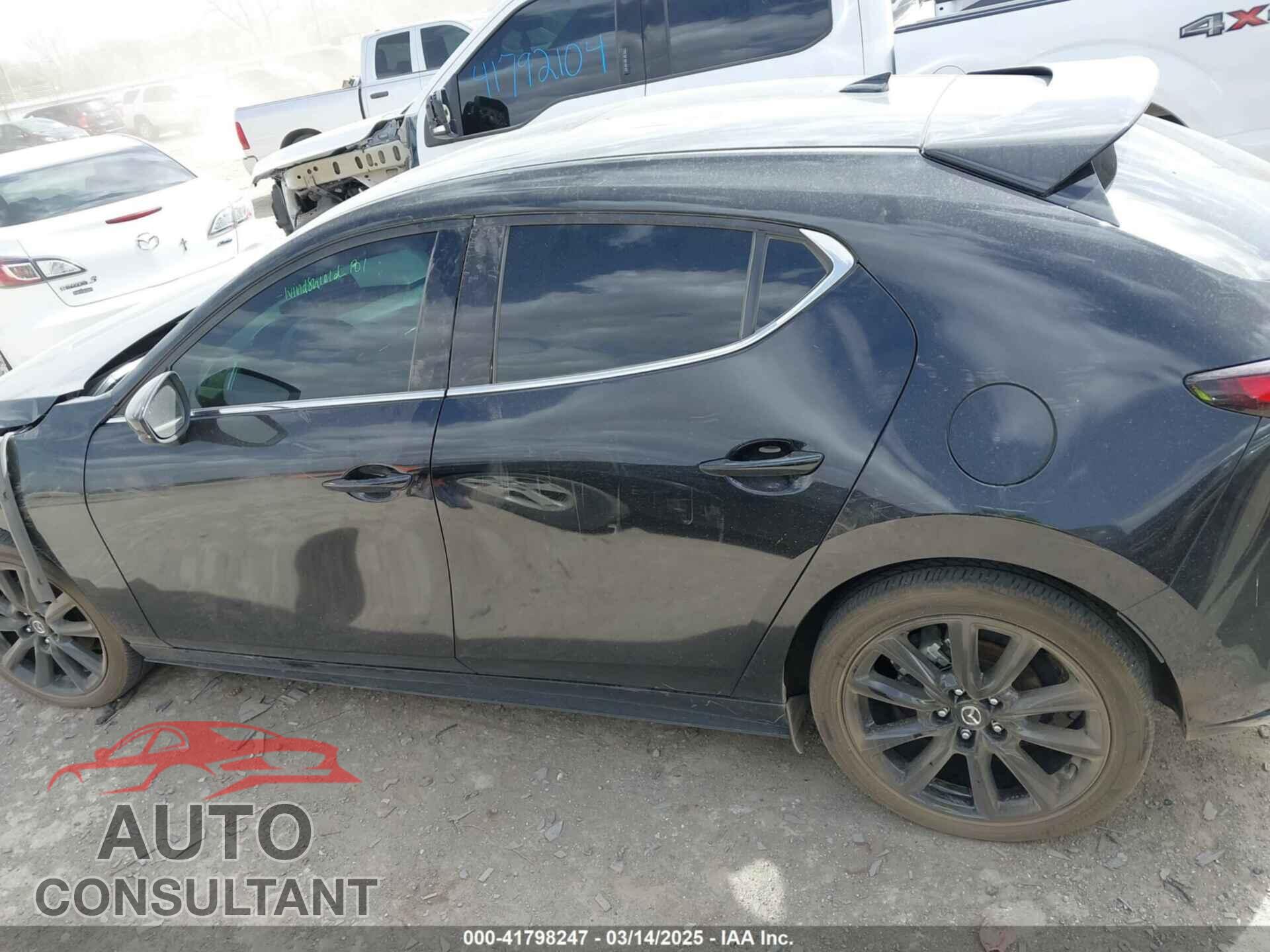 MAZDA MAZDA3 HATCHBACK 2024 - JM1BPBNY6R1702023