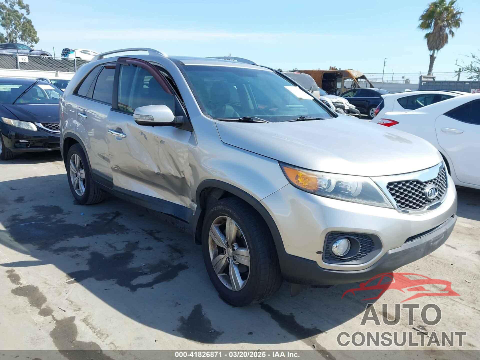 KIA SORENTO 2013 - 5XYKU4A20DG412133
