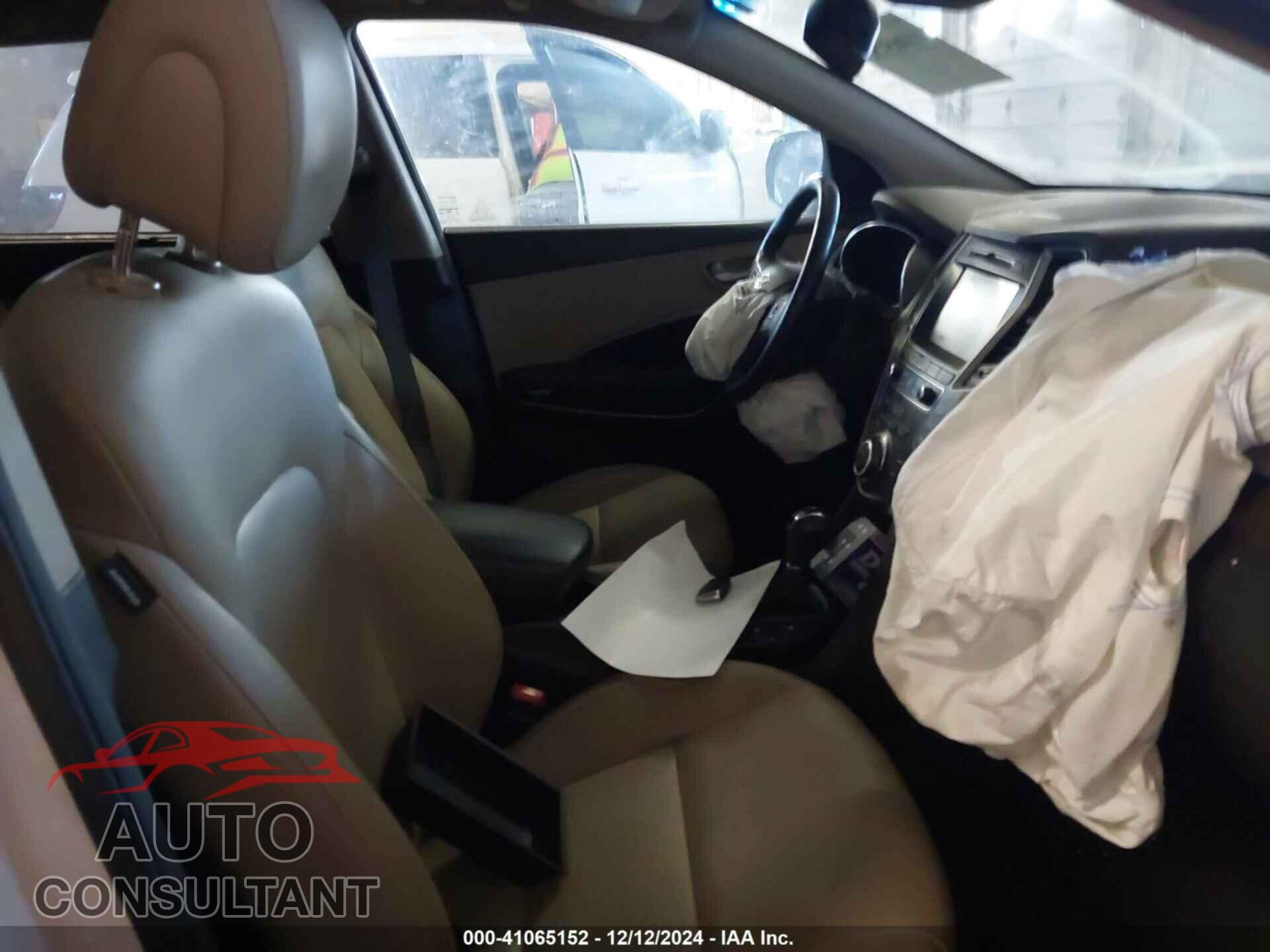 HYUNDAI SANTA FE 2017 - KM8SR4HF6HU187677