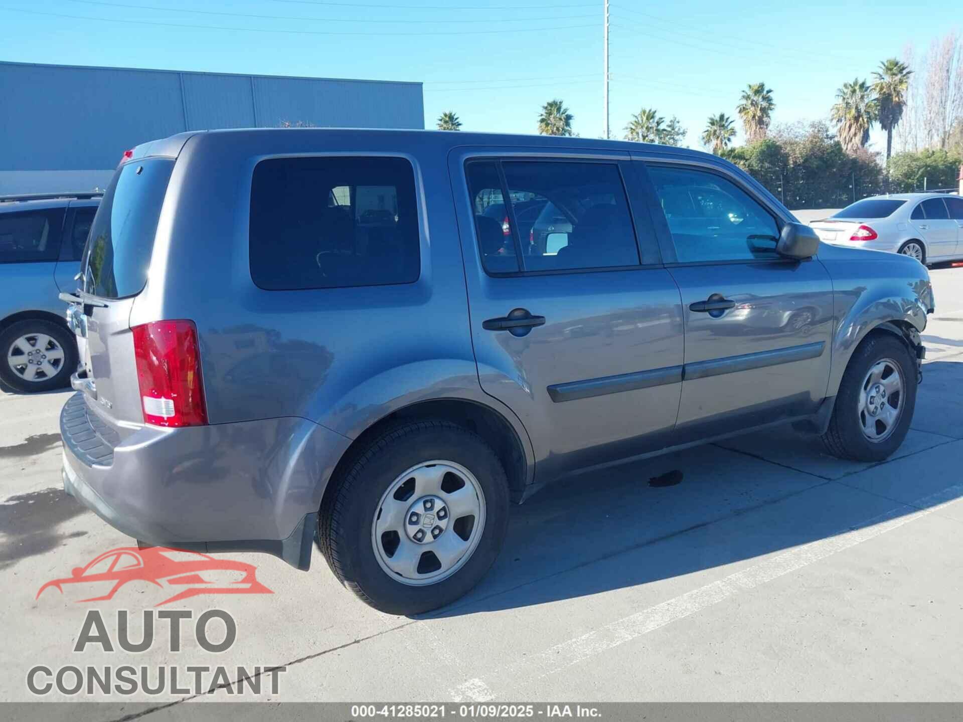 HONDA PILOT 2015 - 5FNYF4H2XFB016635