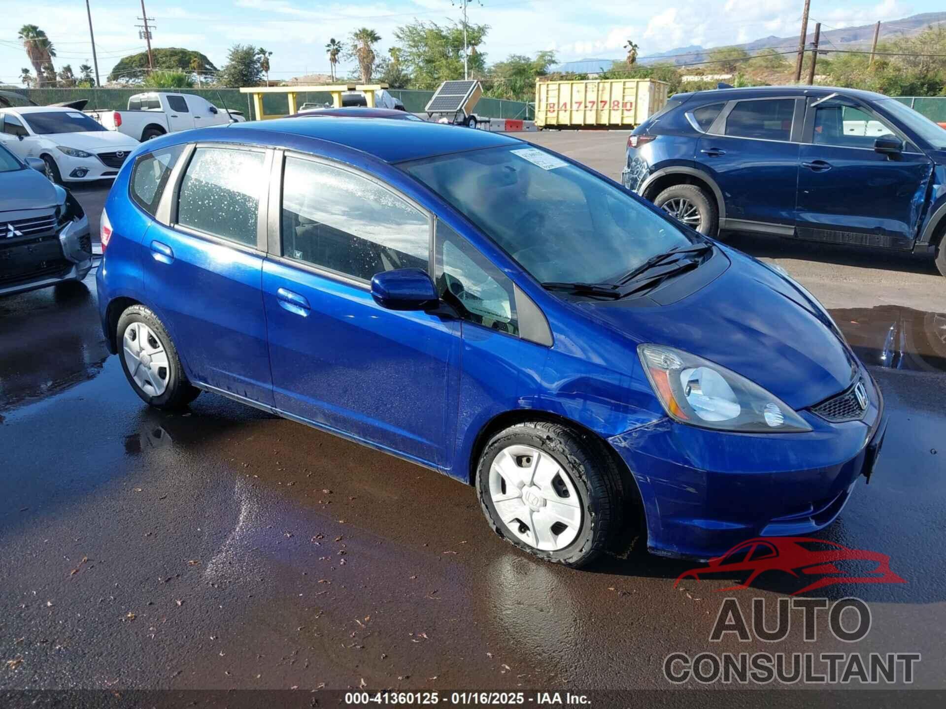 HONDA FIT 2013 - JHMGE8H37DC053357