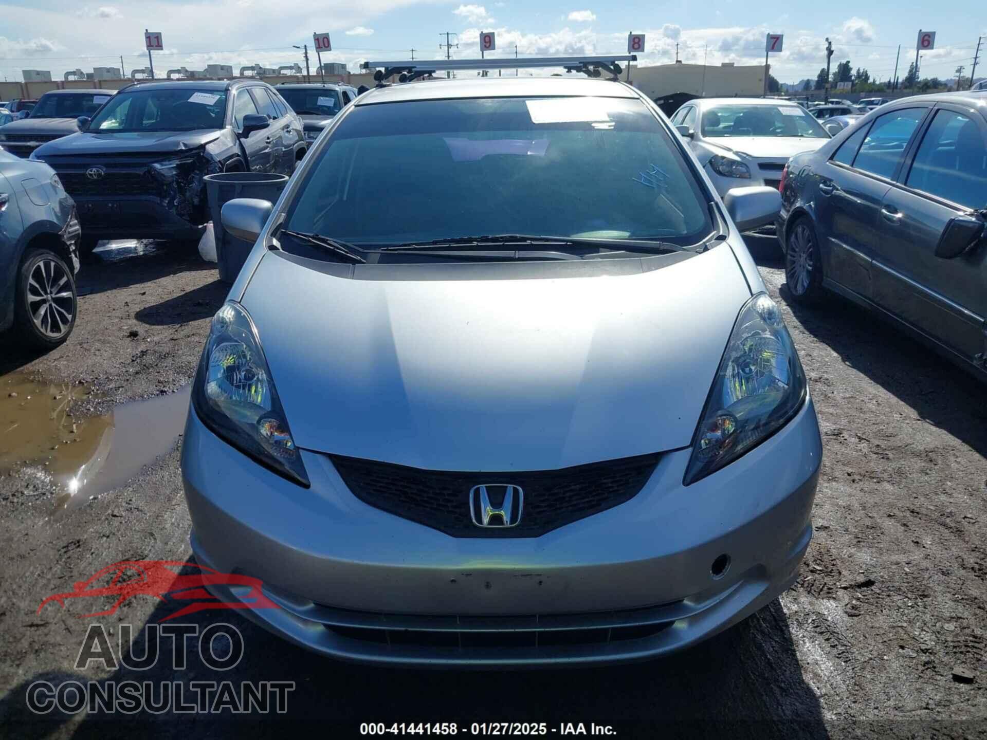HONDA FIT 2012 - JHMGE8H57CC018401