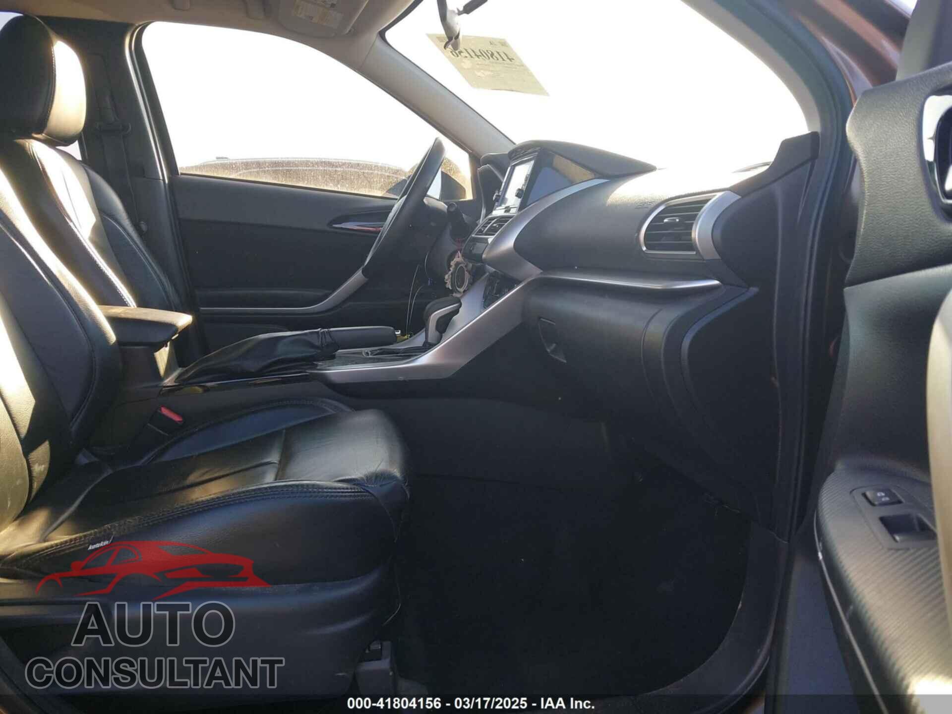 MITSUBISHI ECLIPSE CROSS 2020 - JA4AT3AAXLZ001848