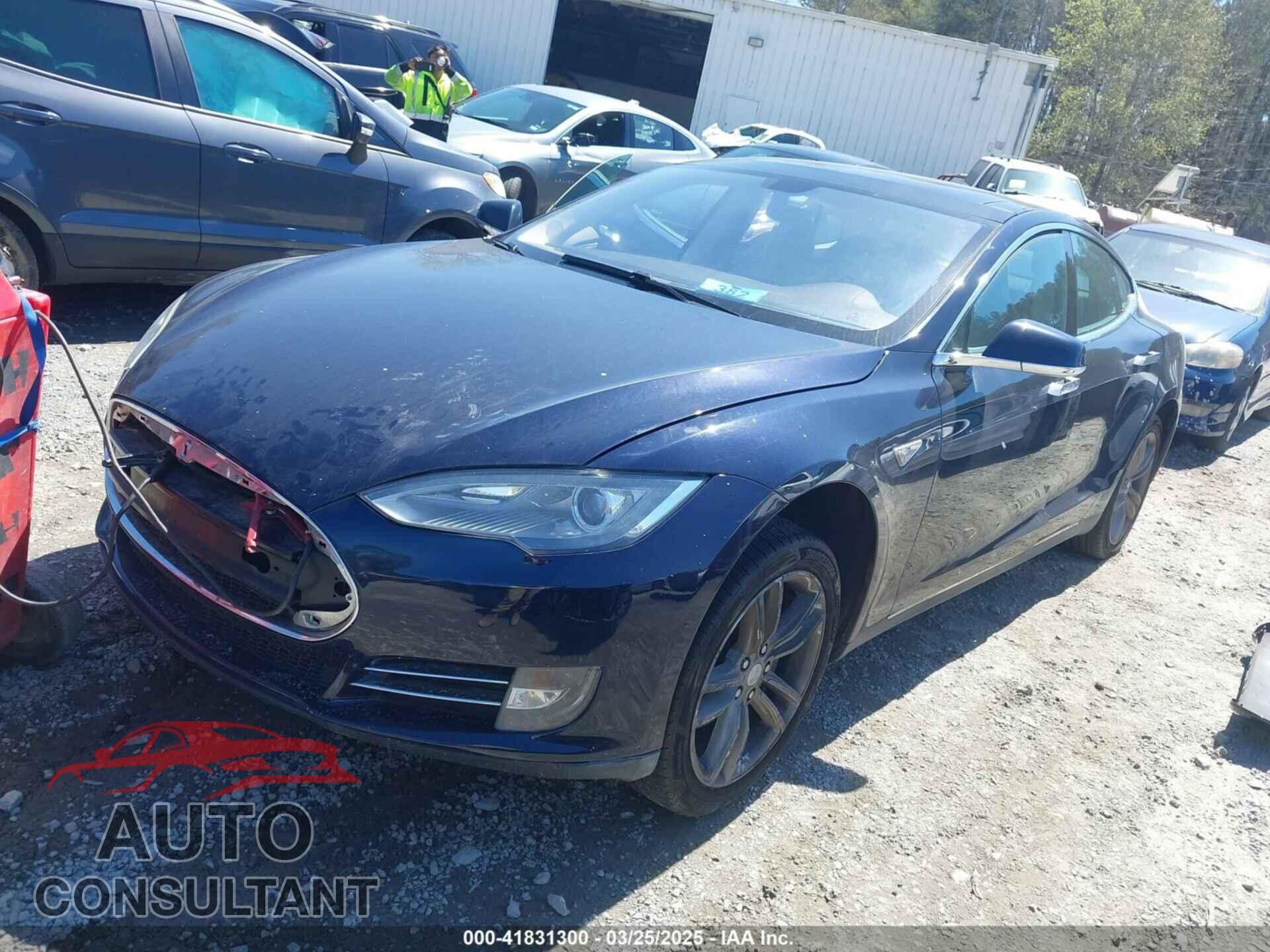 TESLA MODEL S 2013 - 5YJSA1CNXDFP20609