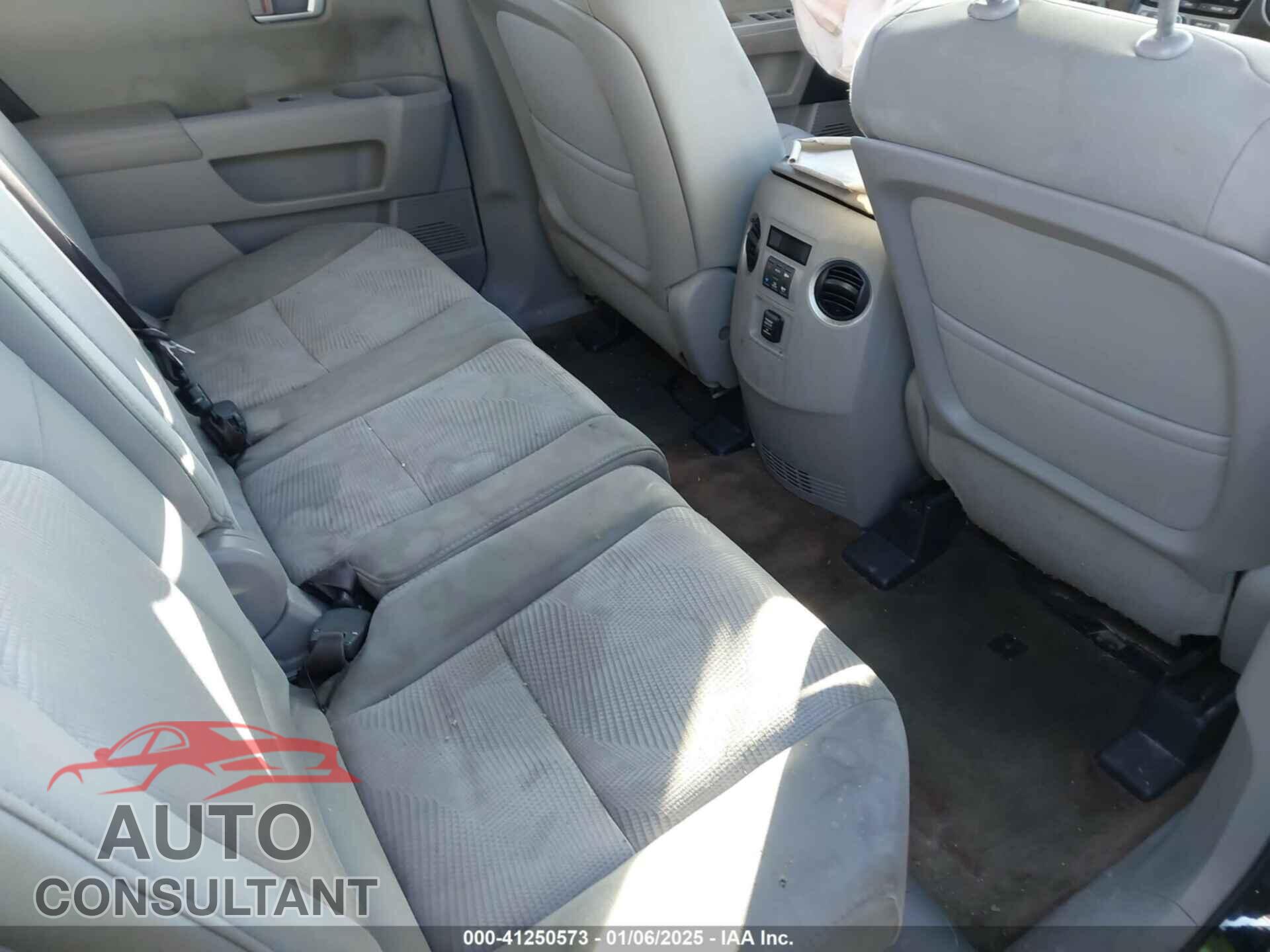 HONDA PILOT 2013 - 5FNYF3H20DB039655