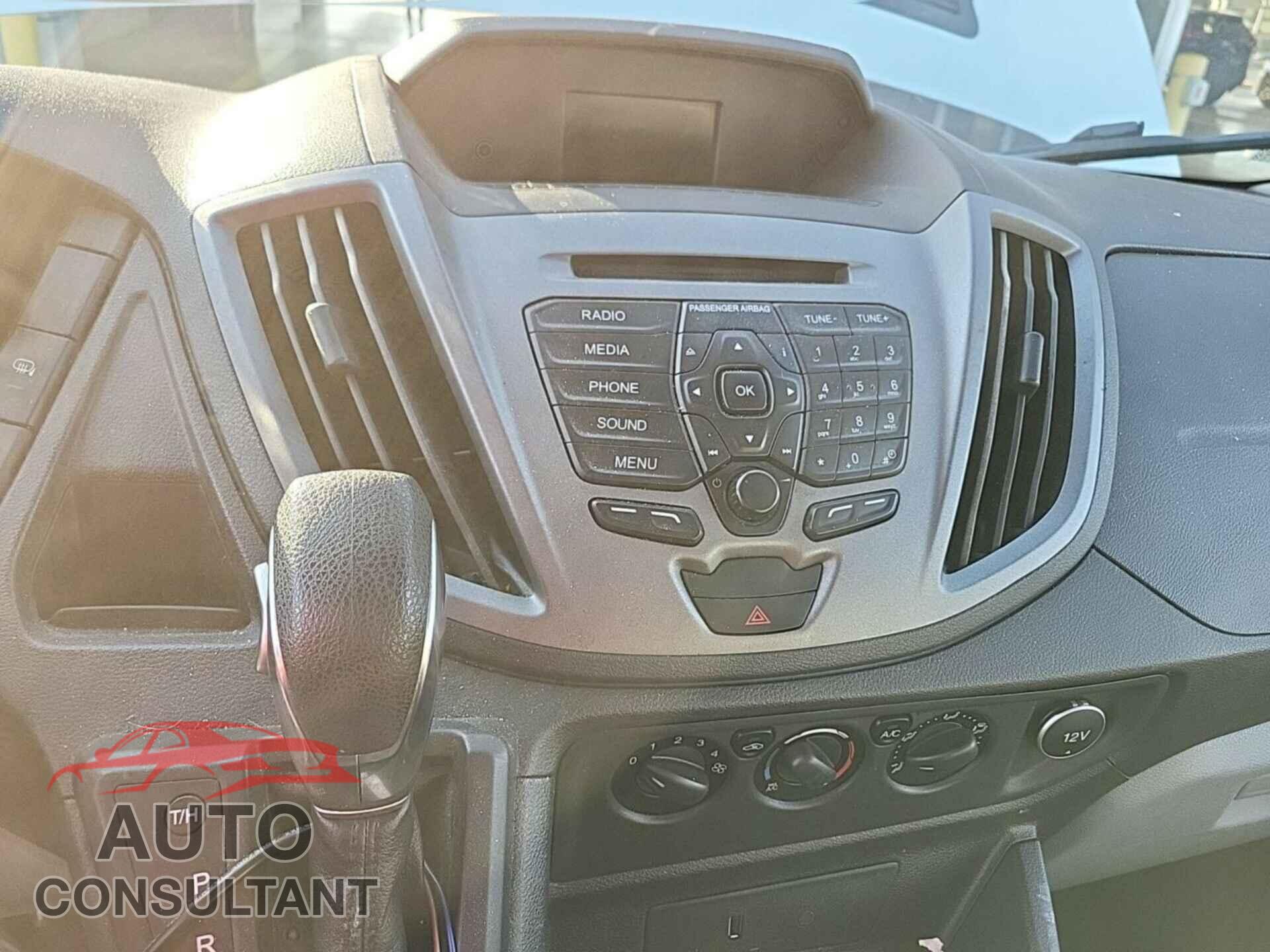 FORD TRANSIT-250 CUTAWAY 2018 - 1FDYR5PM5JKA81237