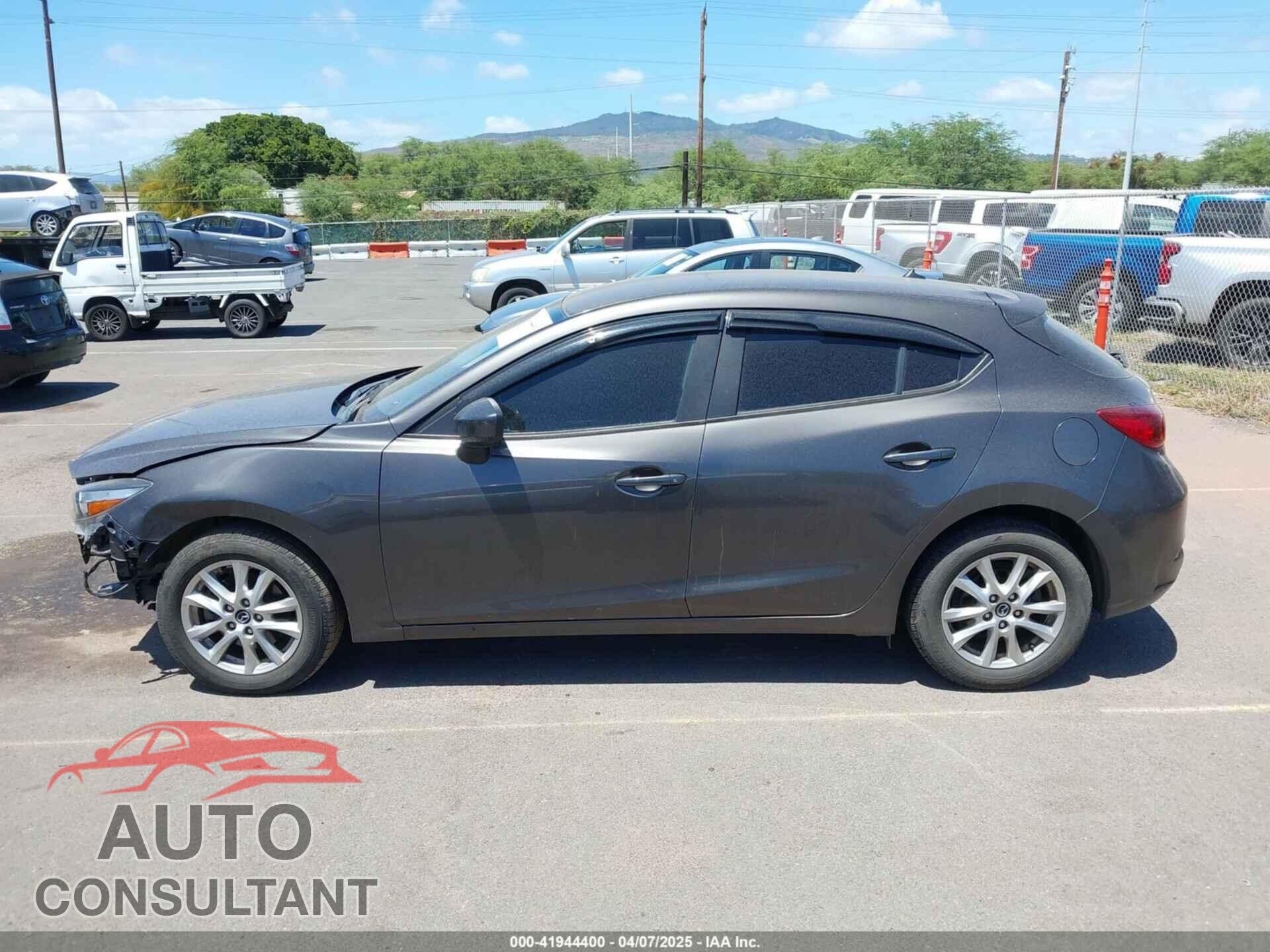 MAZDA MAZDA3 2017 - 3MZBN1K74HM150824