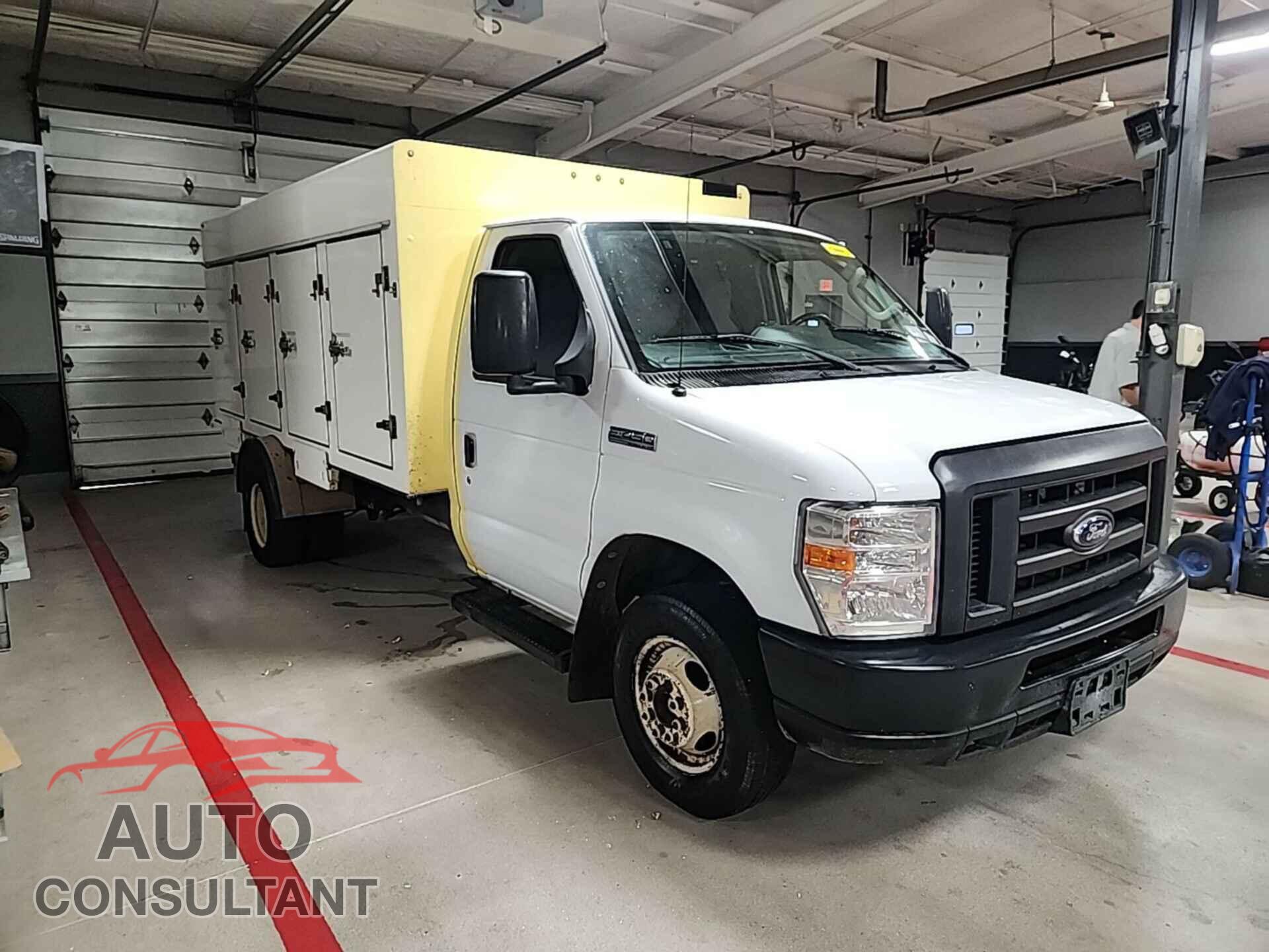 FORD ECONOLINE 2019 - 1FDXE4FS9KDC19305
