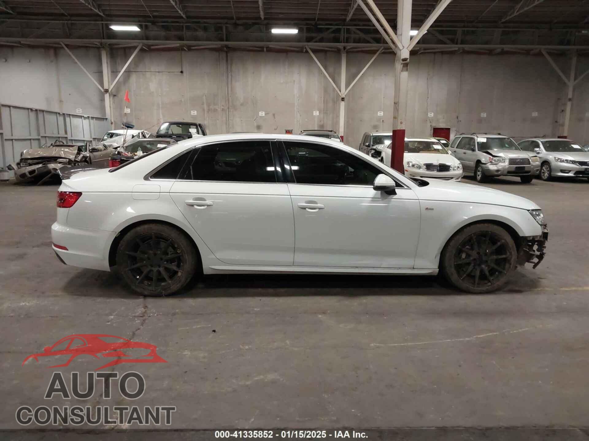 AUDI A4 2017 - WAUENAF43HN040074