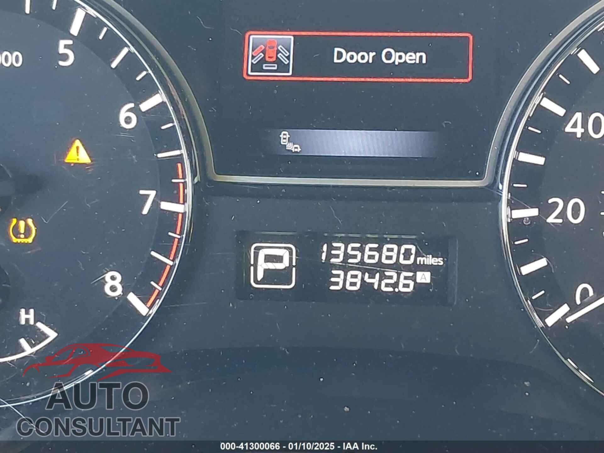 NISSAN PATHFINDER 2015 - 5N1AR2MM2FC701578