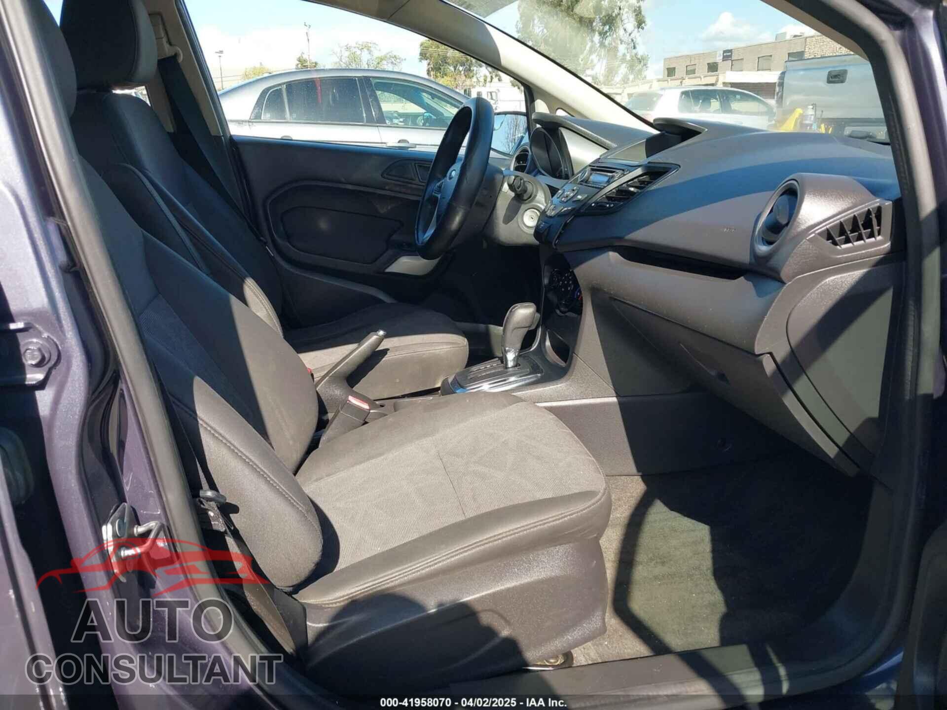 FORD FIESTA 2013 - 3FADP4EJ8DM221179