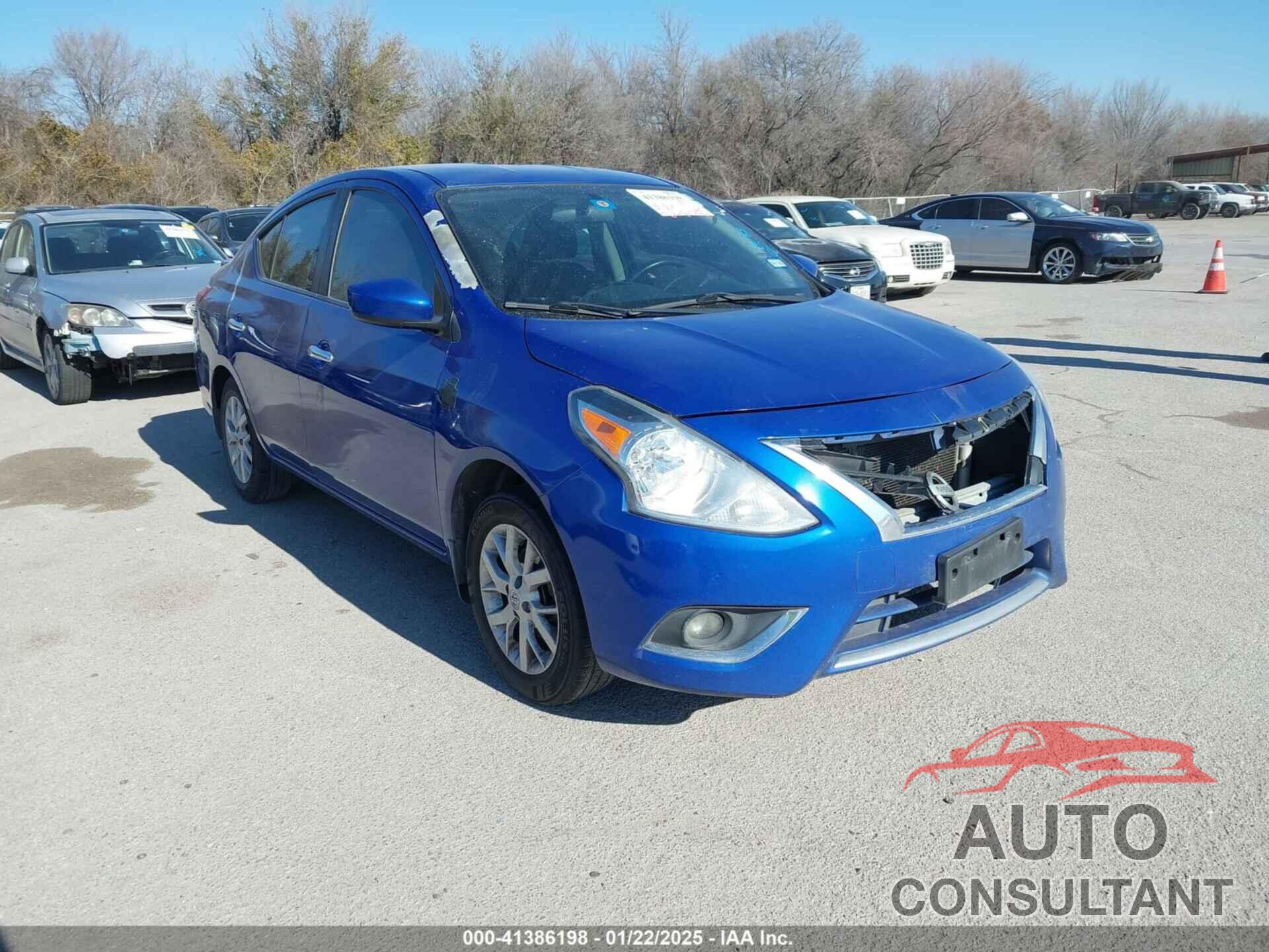 NISSAN VERSA 2017 - 3N1CN7AP7HL856044