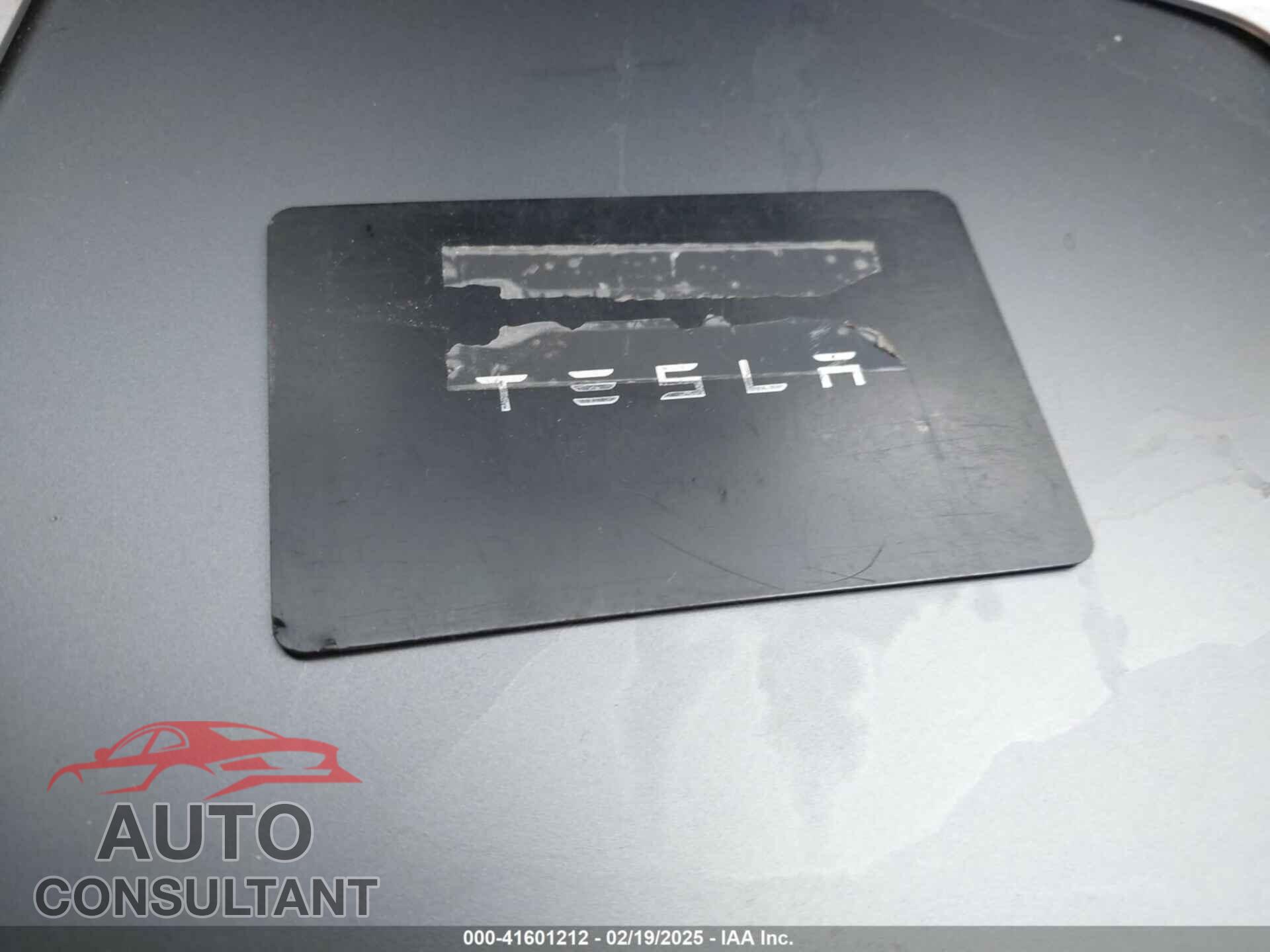 TESLA MODEL 3 2023 - 5YJ3E1EA5PF546939