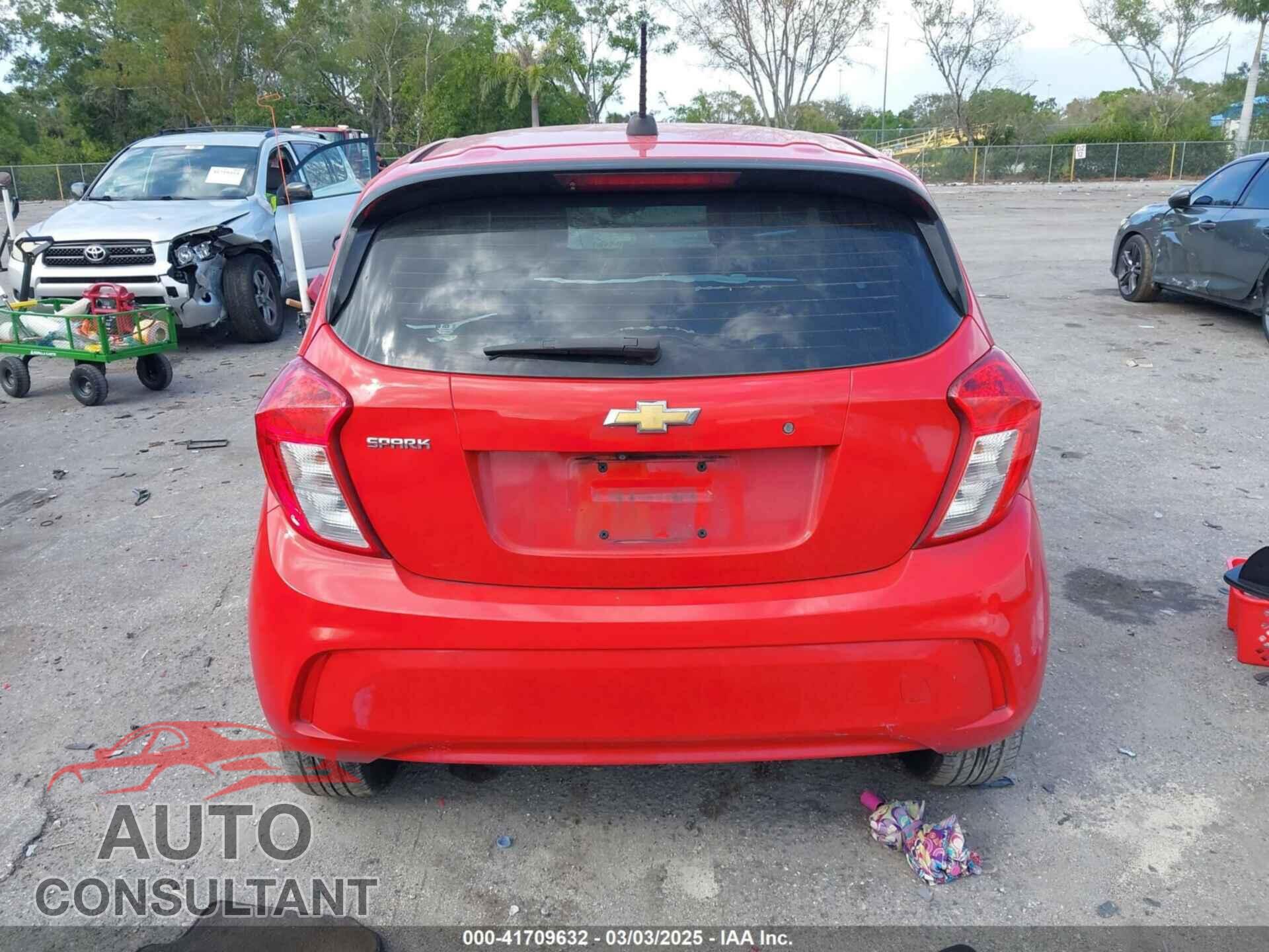 CHEVROLET SPARK 2017 - KL8CA6SA1HC810548
