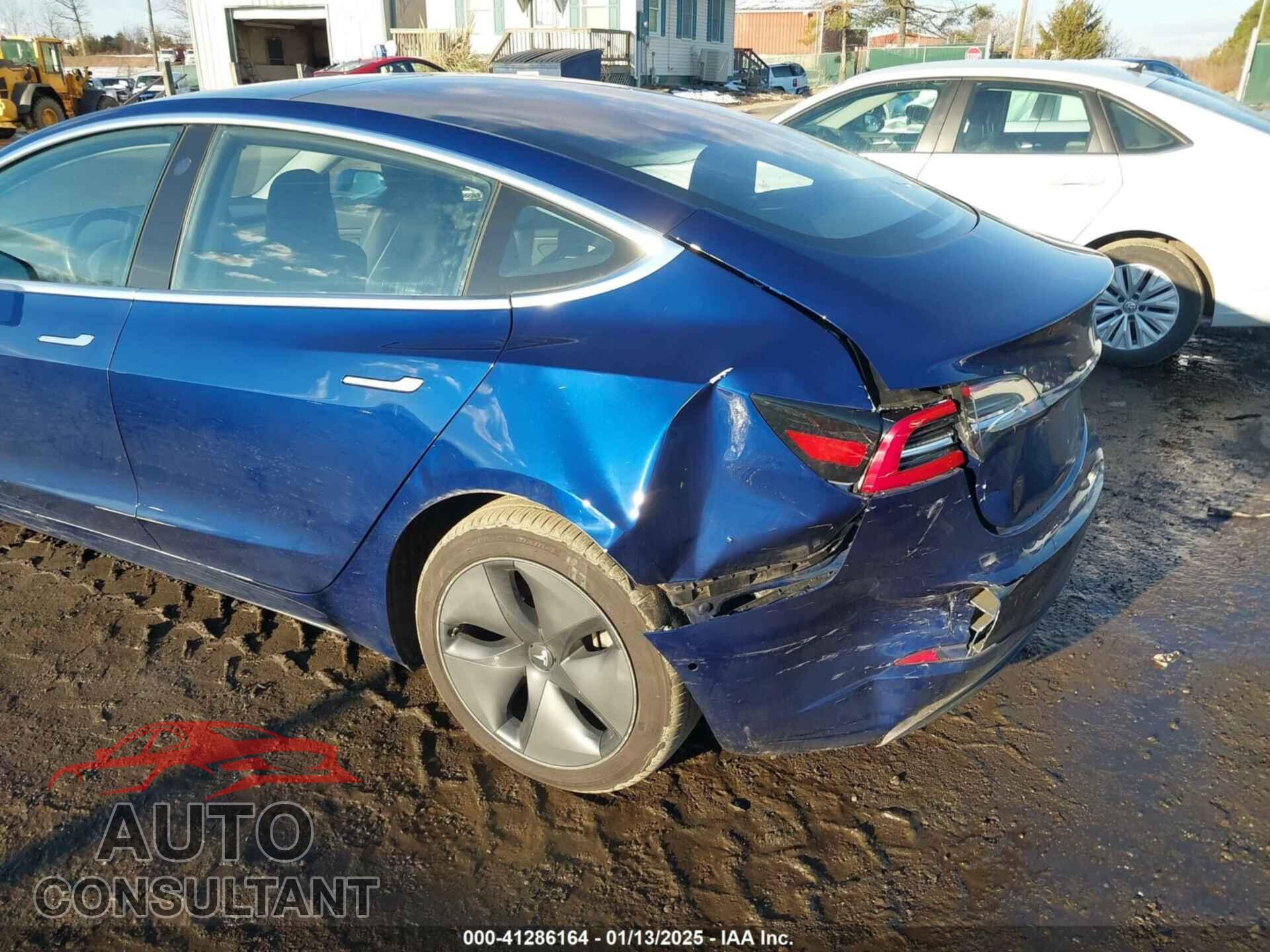 TESLA MODEL 3 2018 - 5YJ3E1EB9JF120574