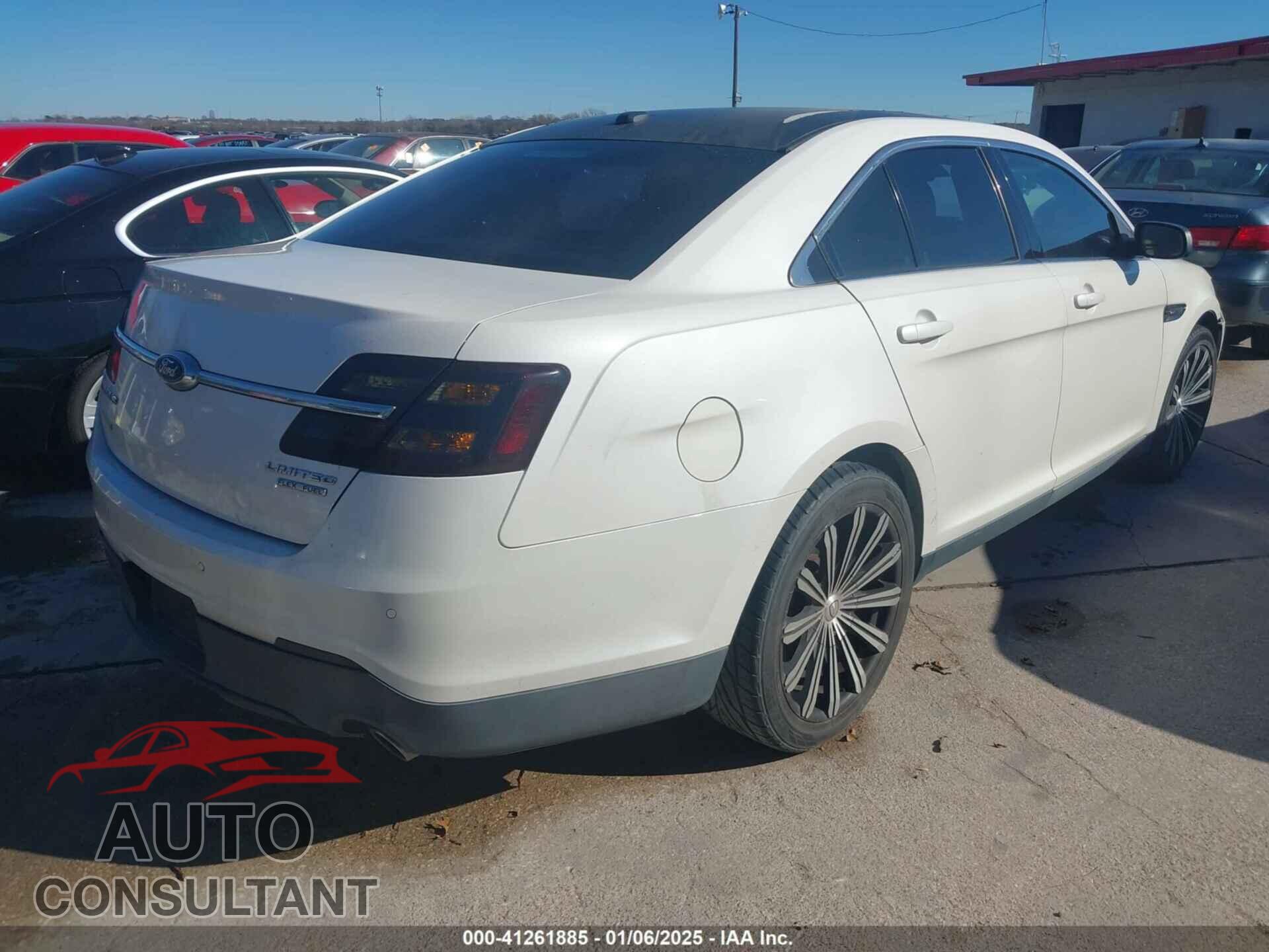 FORD TAURUS 2017 - 1FAHP2F83HG125865