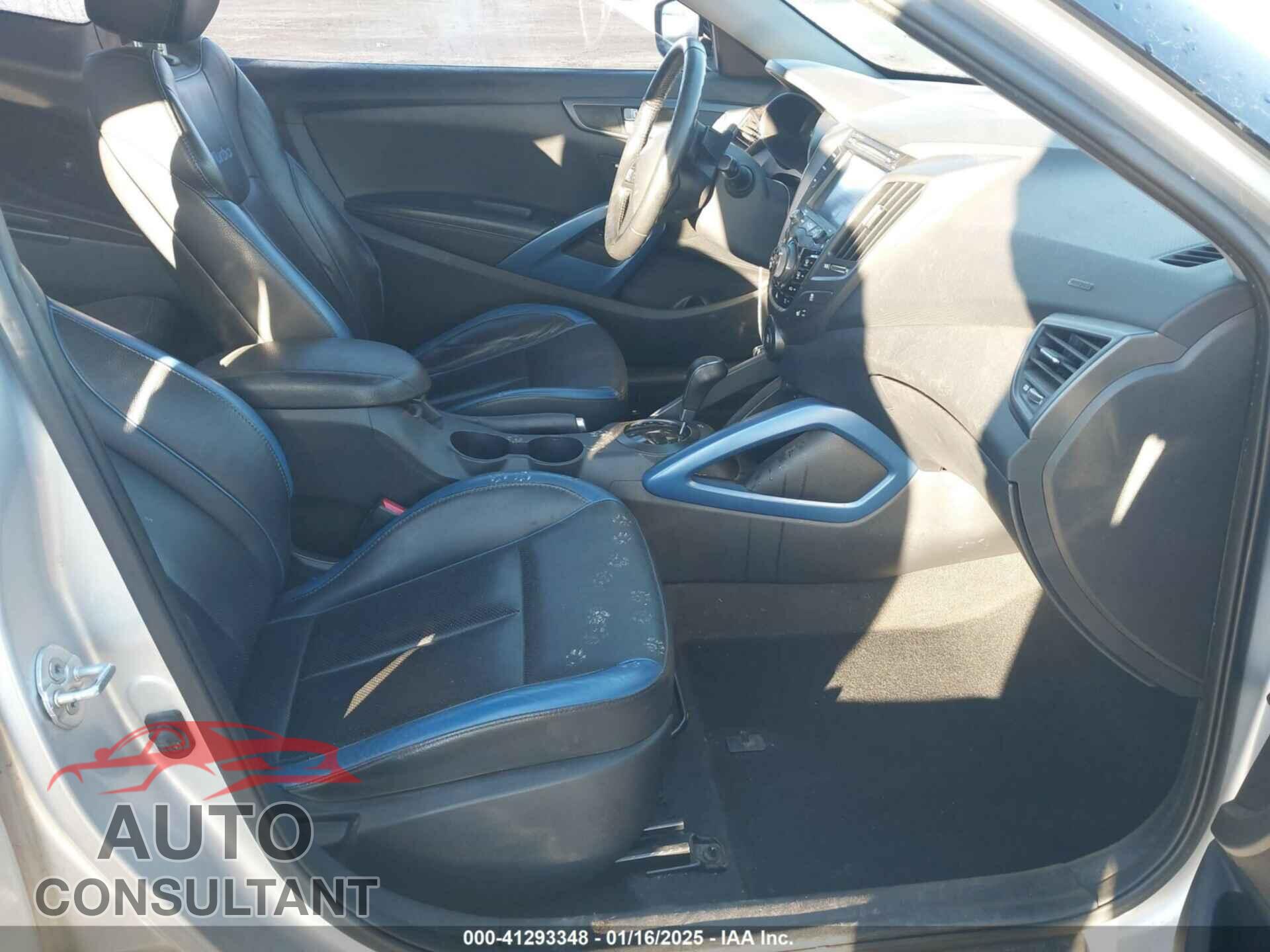 HYUNDAI VELOSTER 2013 - KMHTC6AE8DU107616