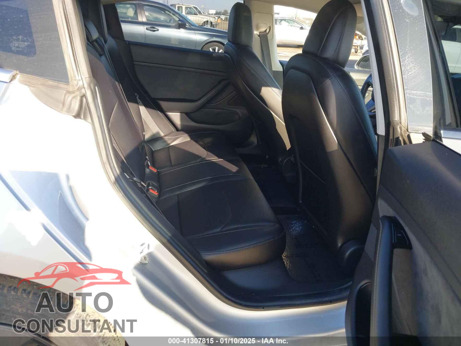 TESLA MODEL 3 2018 - 5YJ3E1EA8JF010350