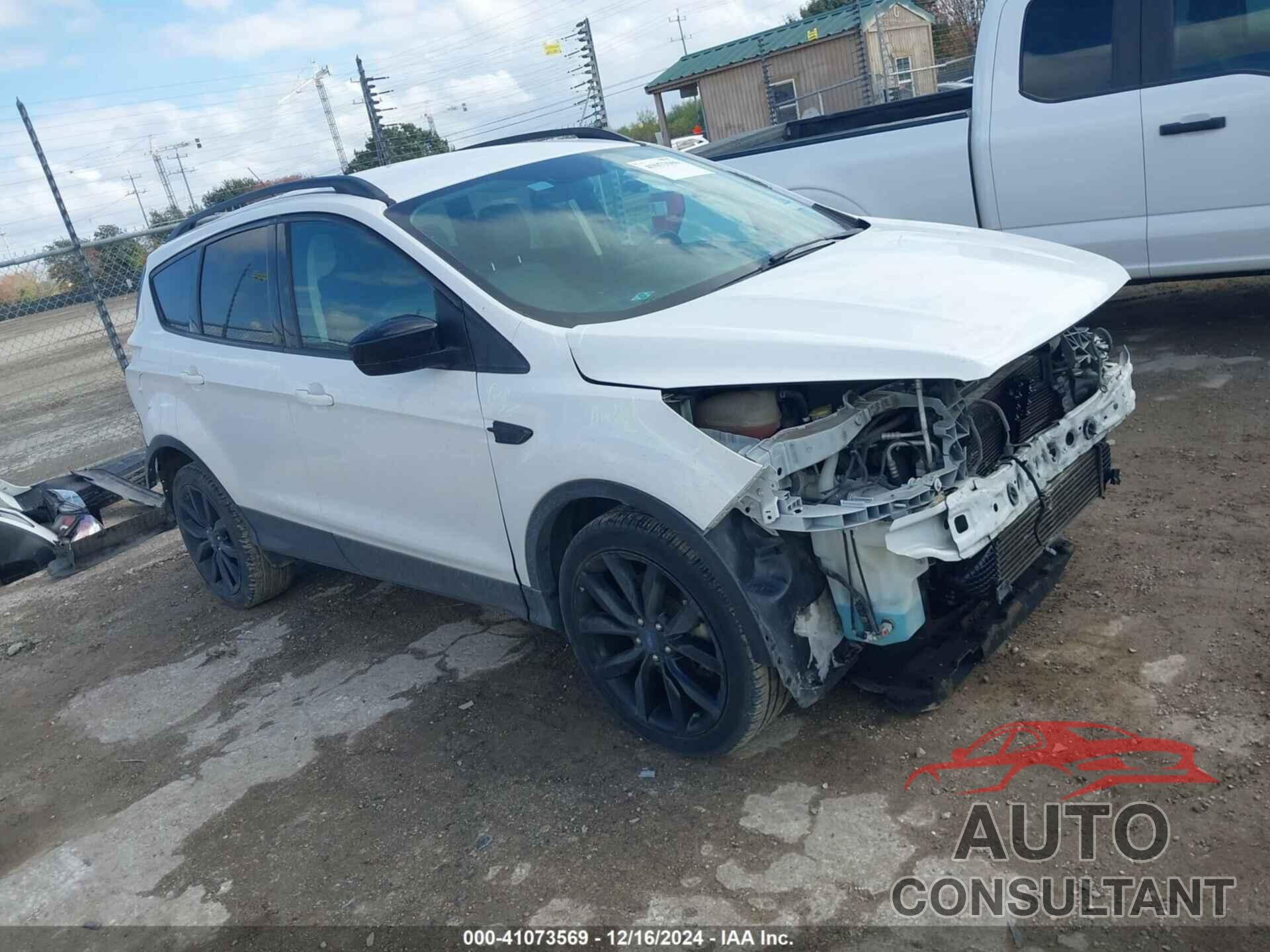 FORD ESCAPE 2017 - 1FMCU0G95HUF07000