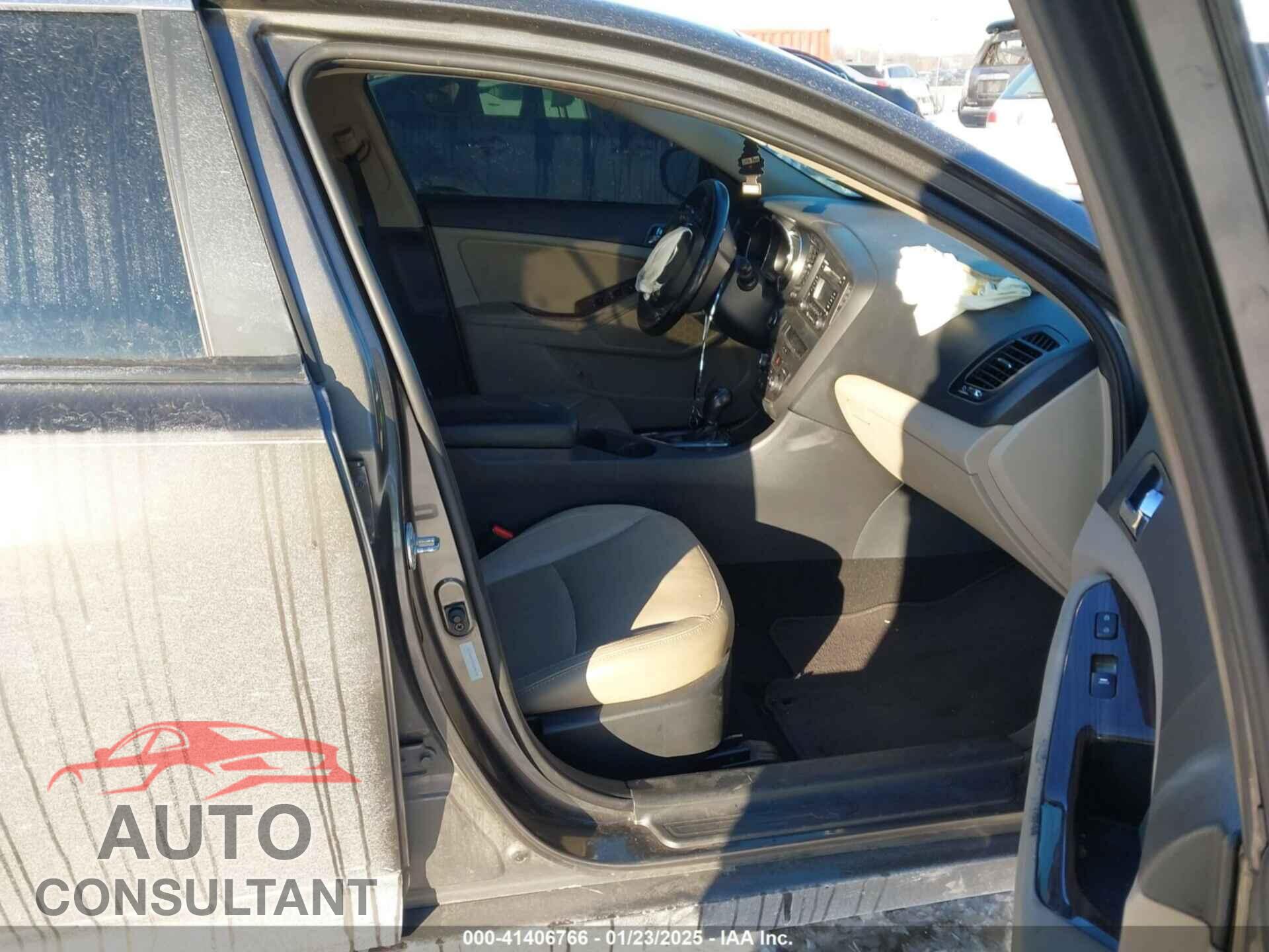 KIA OPTIMA 2012 - 5XXGN4A77CG042008