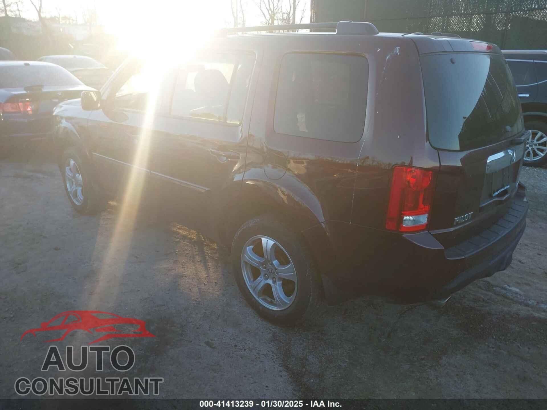 HONDA PILOT 2015 - 5FNYF4H71FB017880