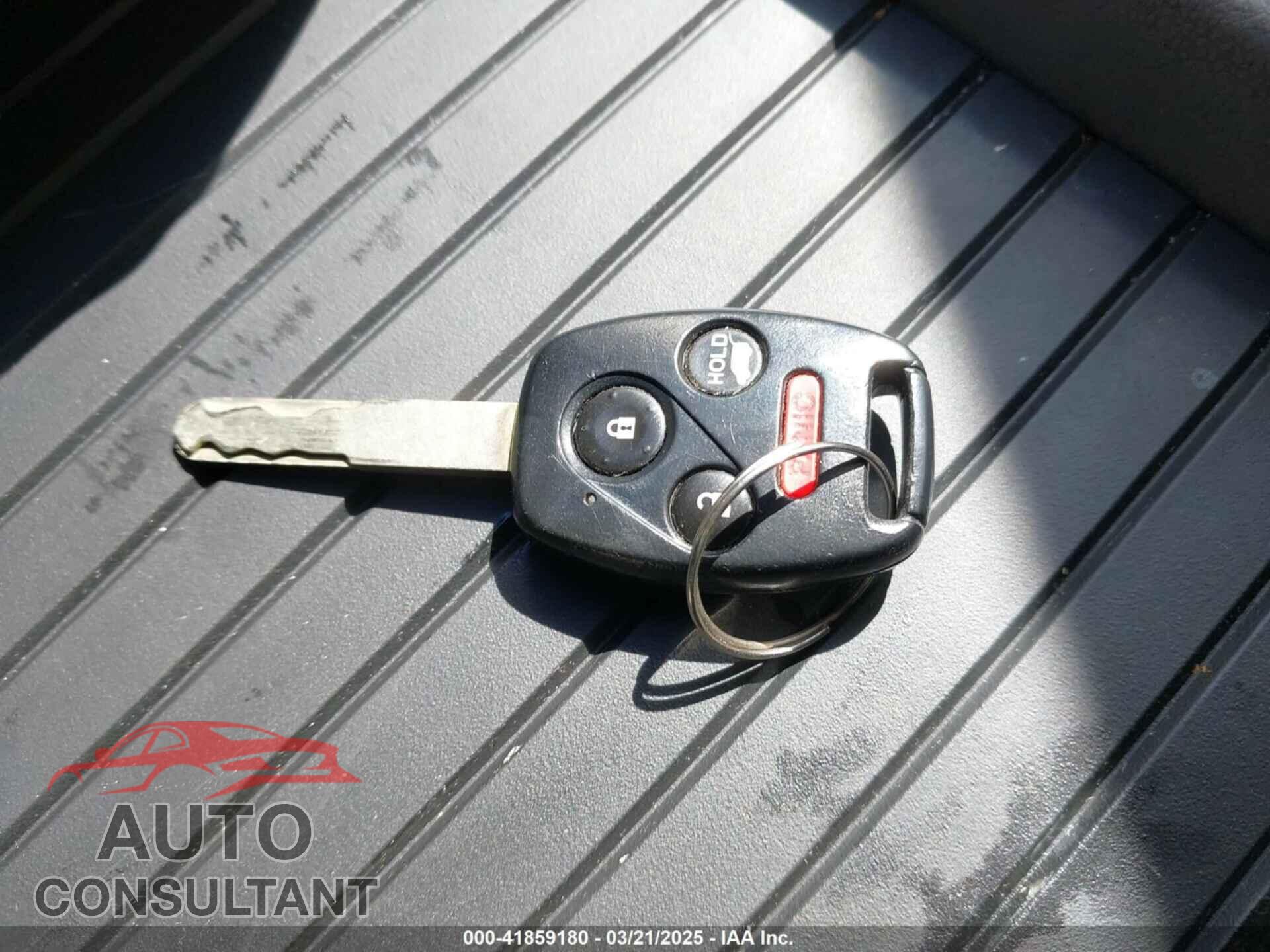 HONDA PILOT 2013 - 5FNYF4H52DB018046