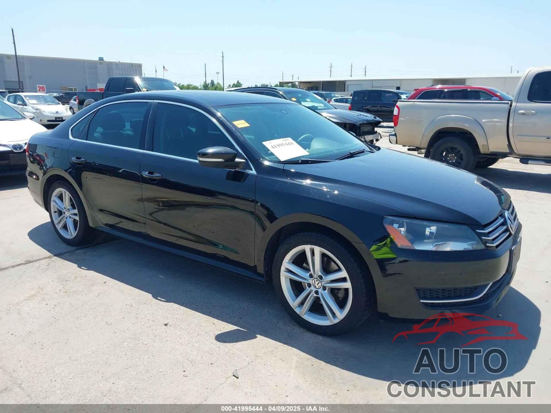 VOLKSWAGEN PASSAT 2014 - 1VWBS7A30EC109291