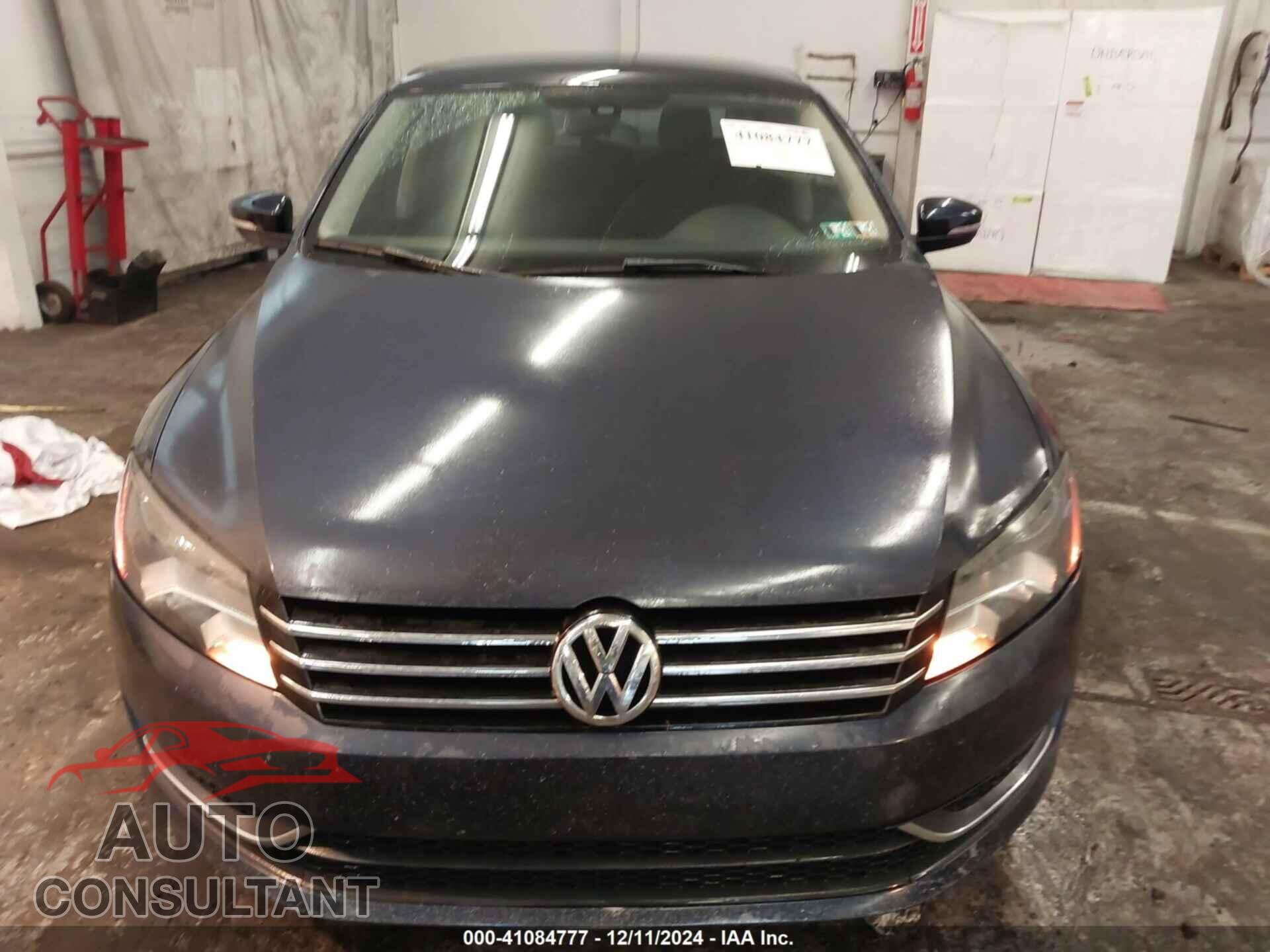 VOLKSWAGEN PASSAT 2013 - 1VWAP7A31DC028277