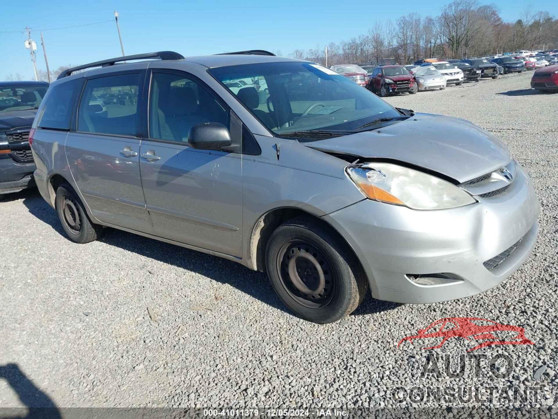 TOYOTA SIENNA 2010 - 5TDKK4CC4AS305824