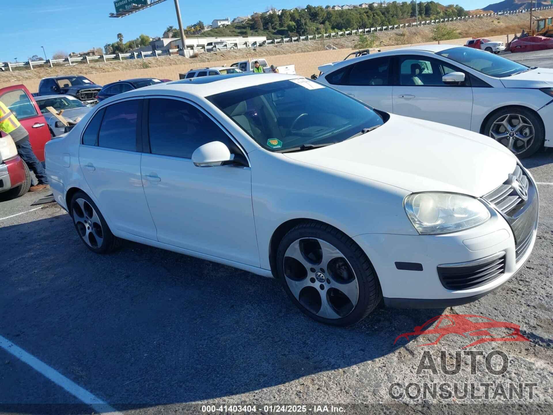 VOLKSWAGEN JETTA 2010 - 3VWRZ7AJ6AM018379