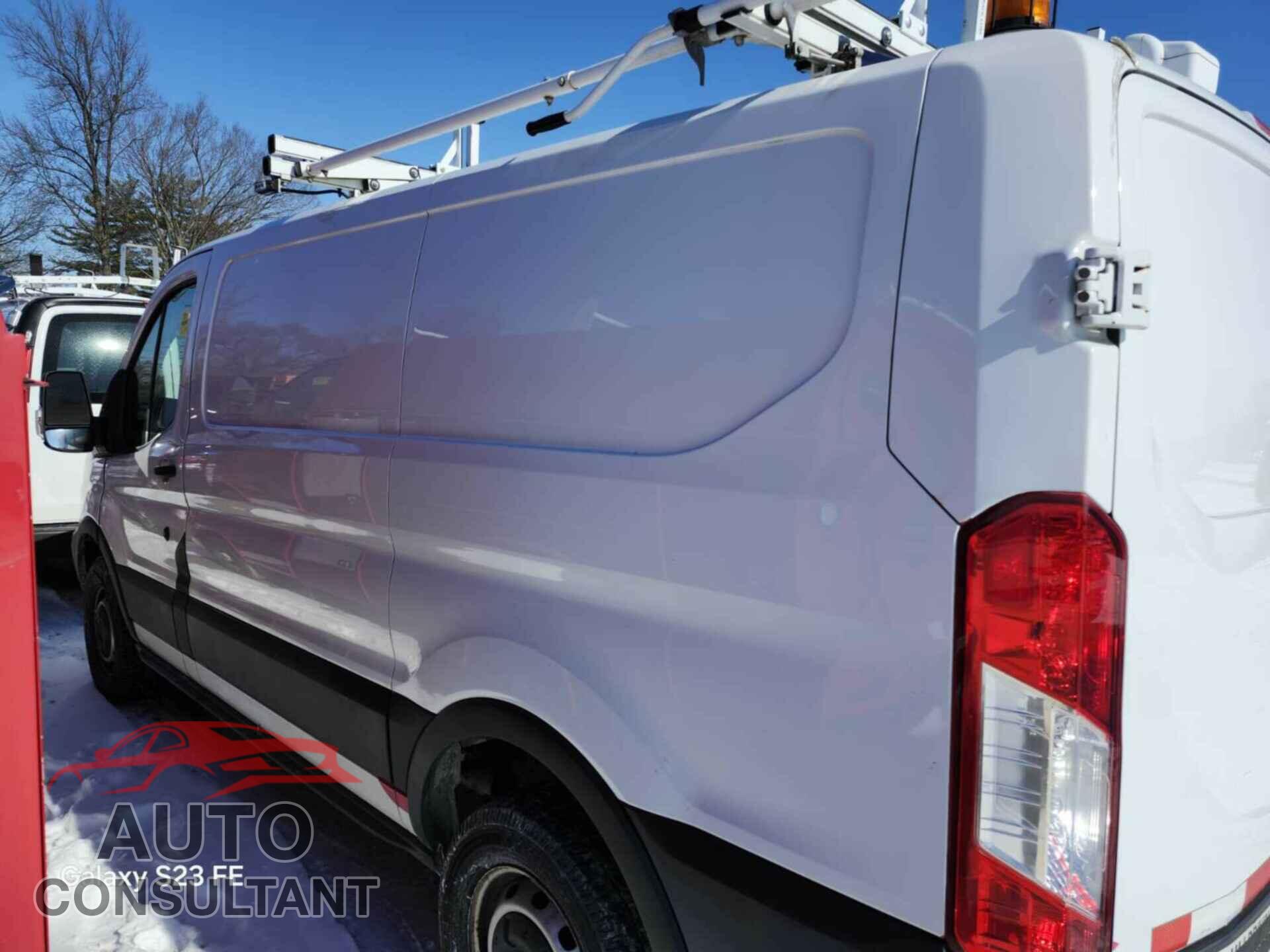 FORD TRANSIT 2016 - 1FTYR1YM2GKB55489