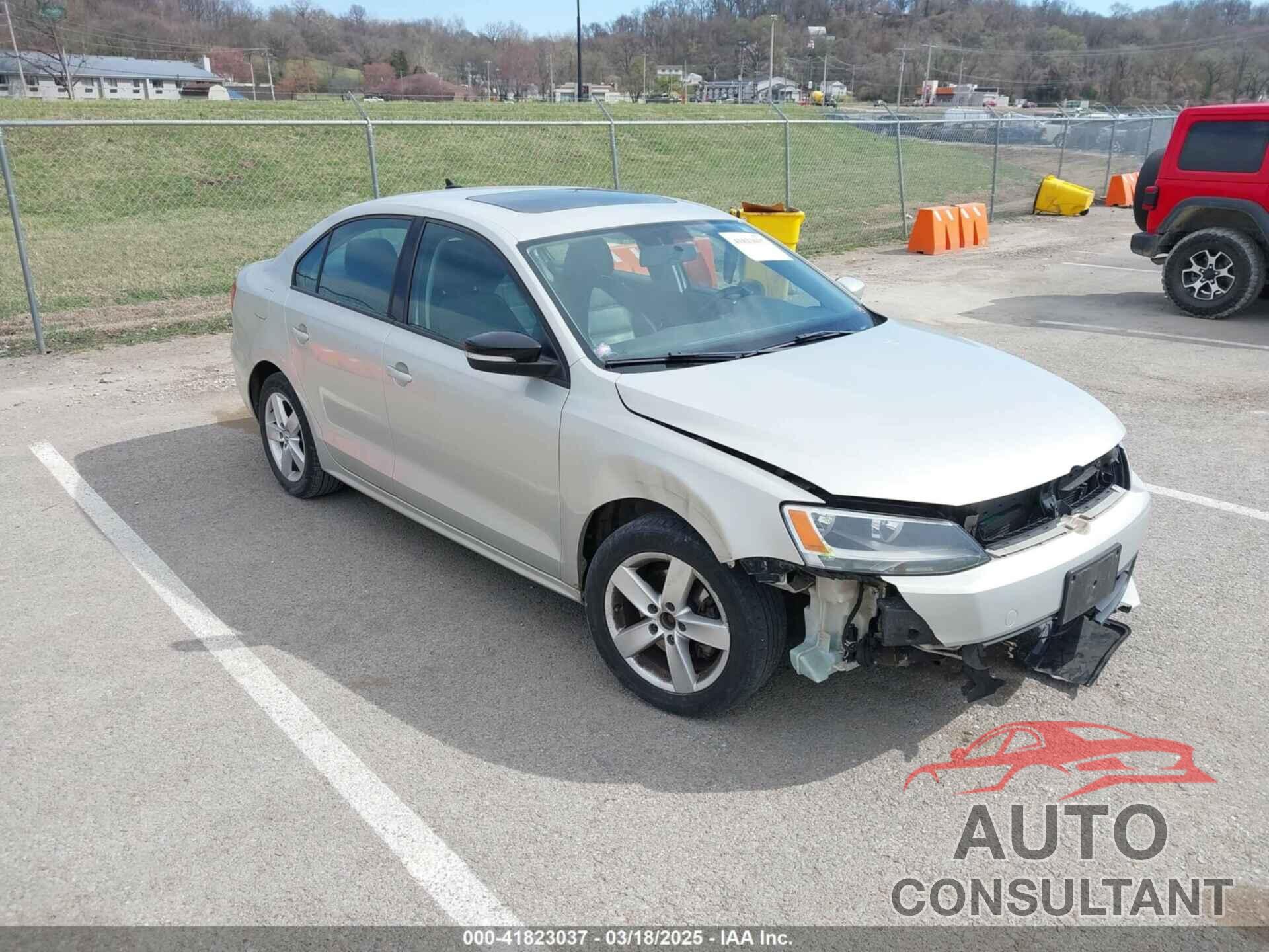 VOLKSWAGEN JETTA 2011 - 3VWLL7AJ9BM082375
