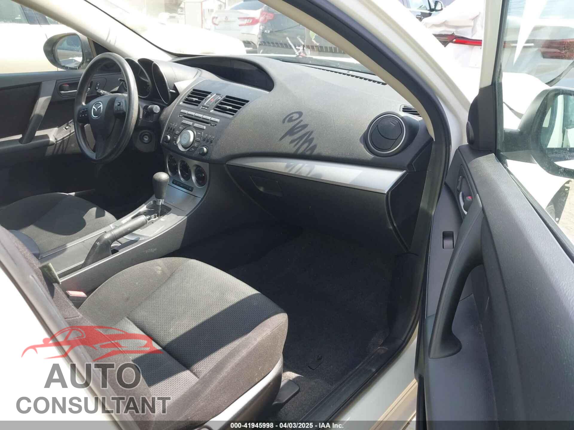 MAZDA MAZDA3 2011 - JM1BL1VG8B1478997