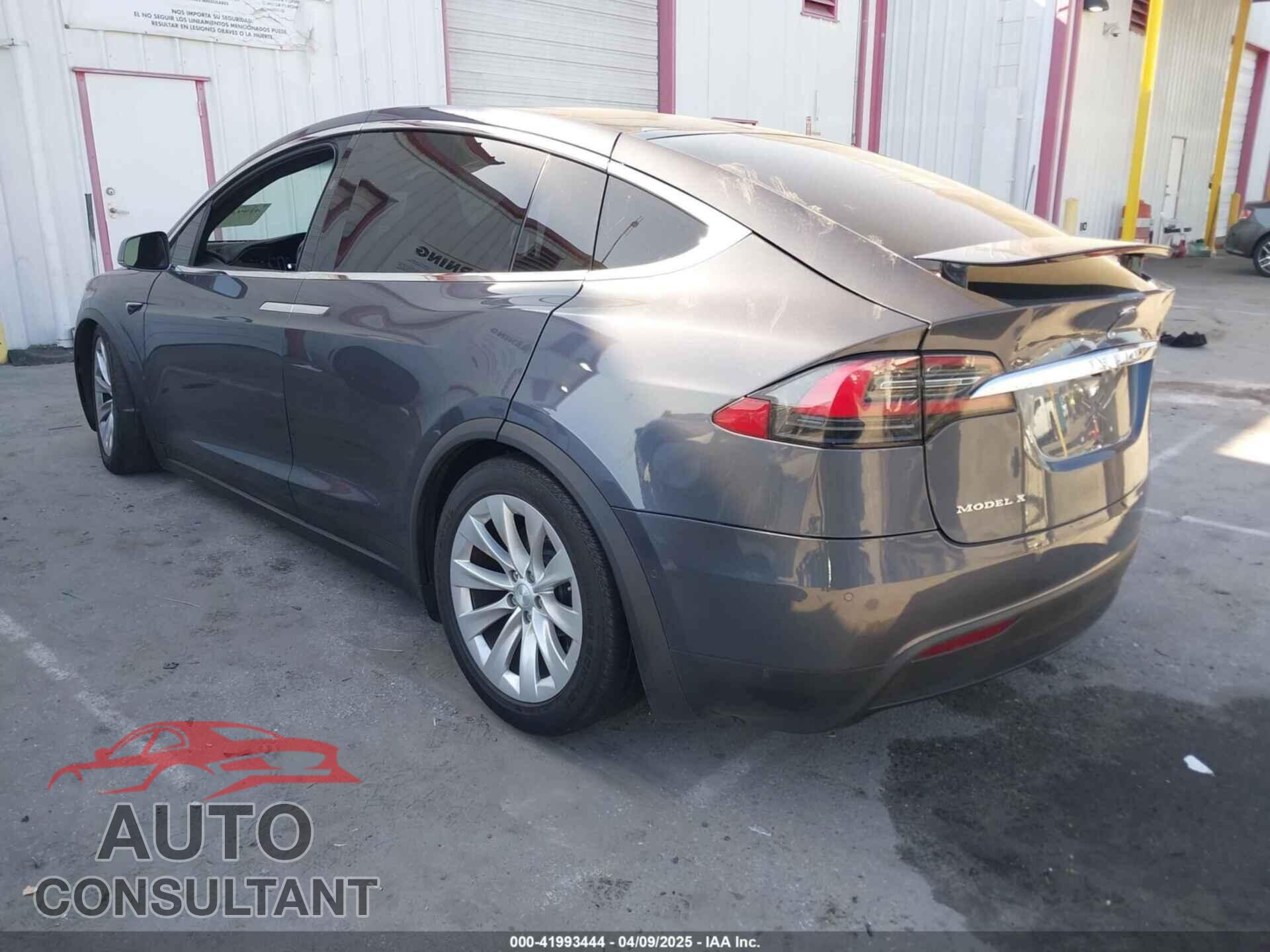 TESLA MODEL X 2018 - 5YJXCDE28JF142509